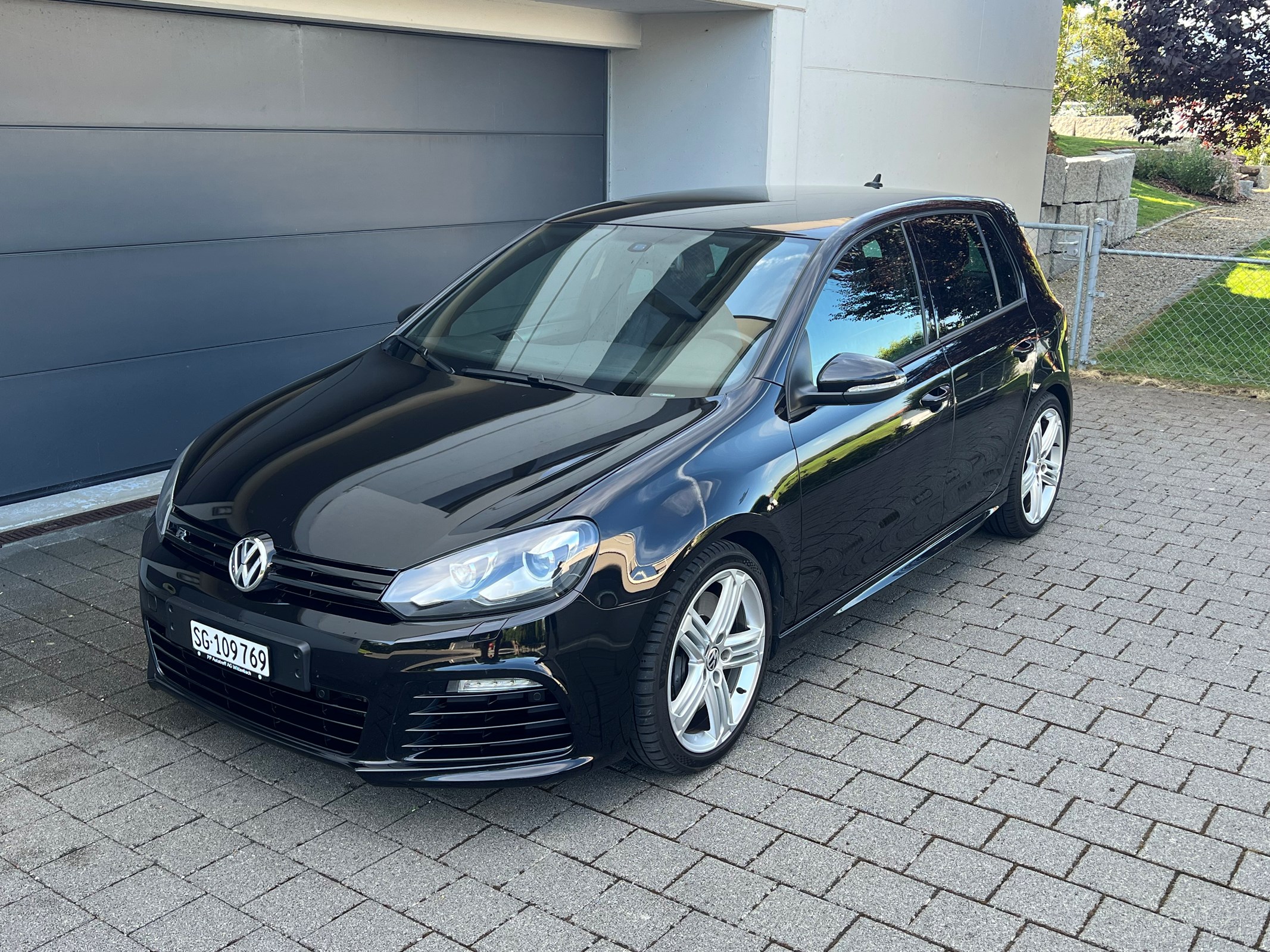 VW Golf 2.0 TSI R 4Motion DSG