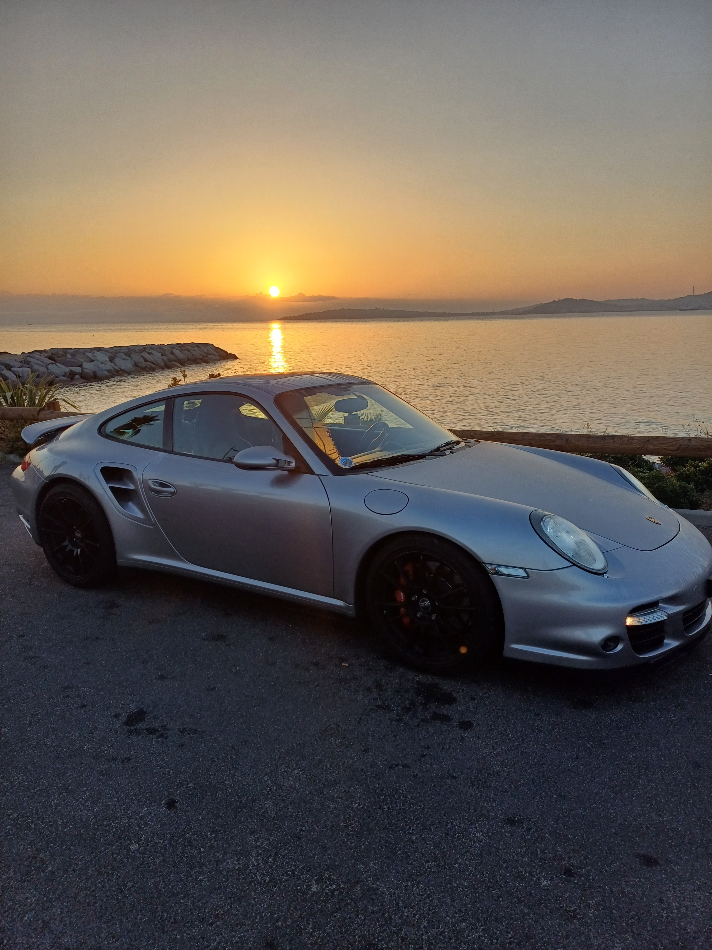 PORSCHE 911 turbo