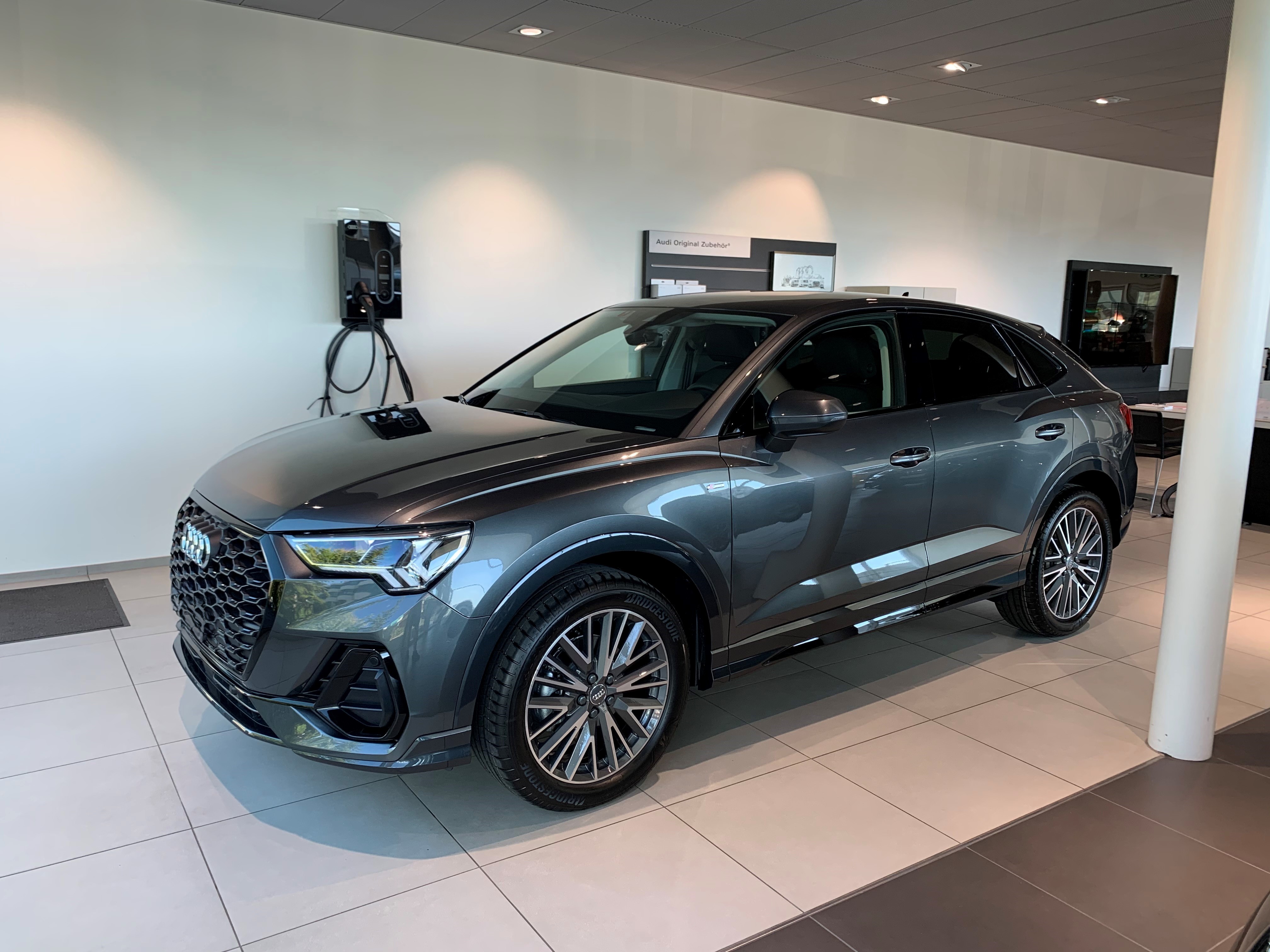 AUDI Q3 Sportback 35 TFSI S line Attraction