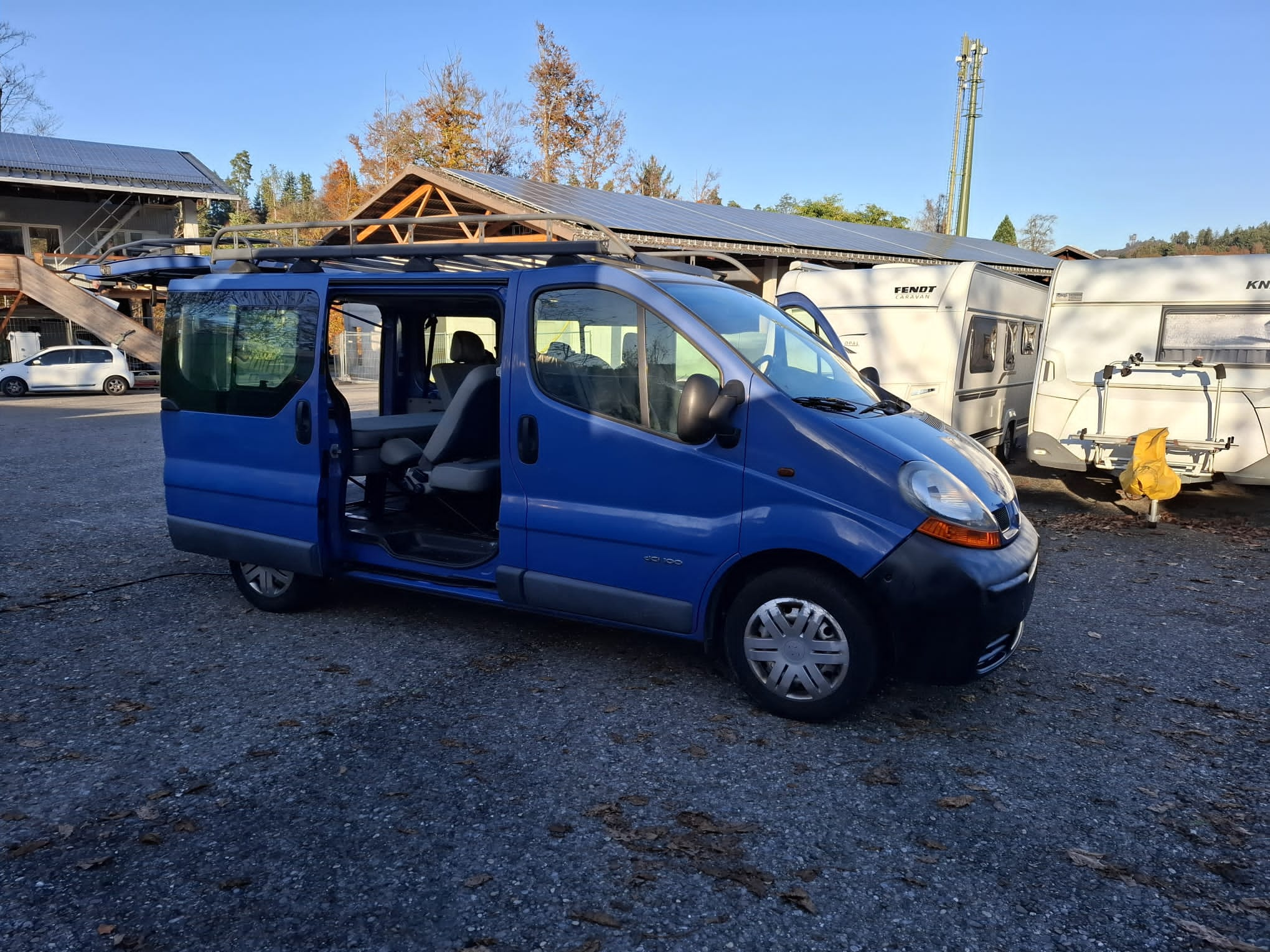 RENAULT Trafic 1.9 dCi 100 2.9t