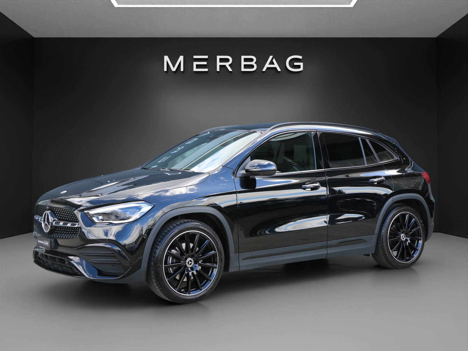 MERCEDES-BENZ GLA 200 4M AMG Line 8G-D