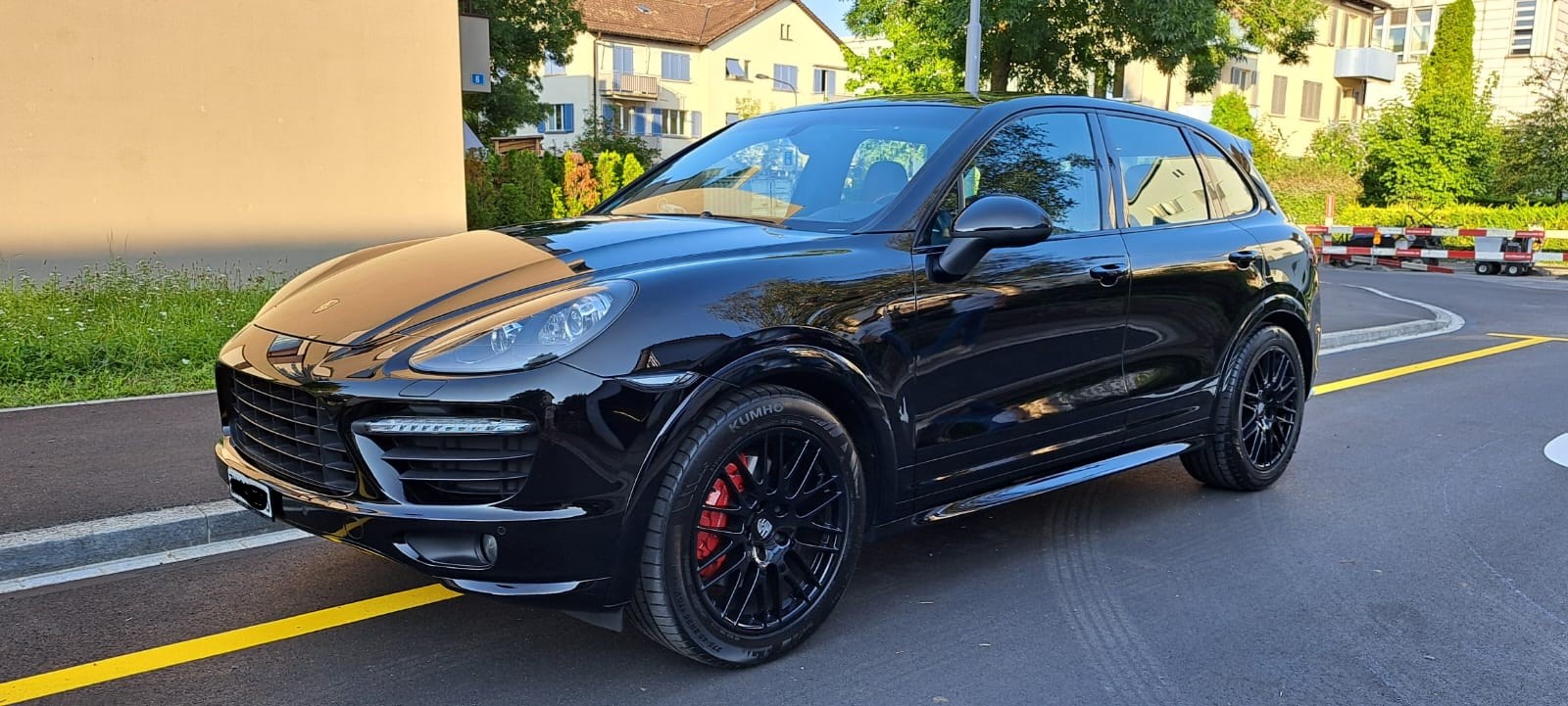 PORSCHE Cayenne GTS