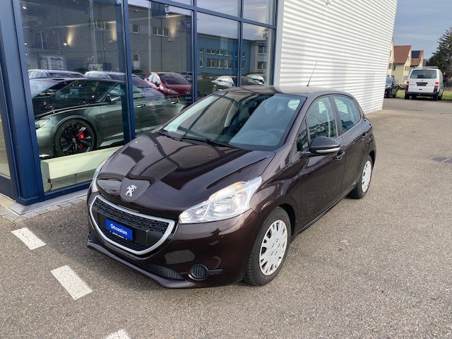 PEUGEOT 208 1.4 e-HDi Active EGS5