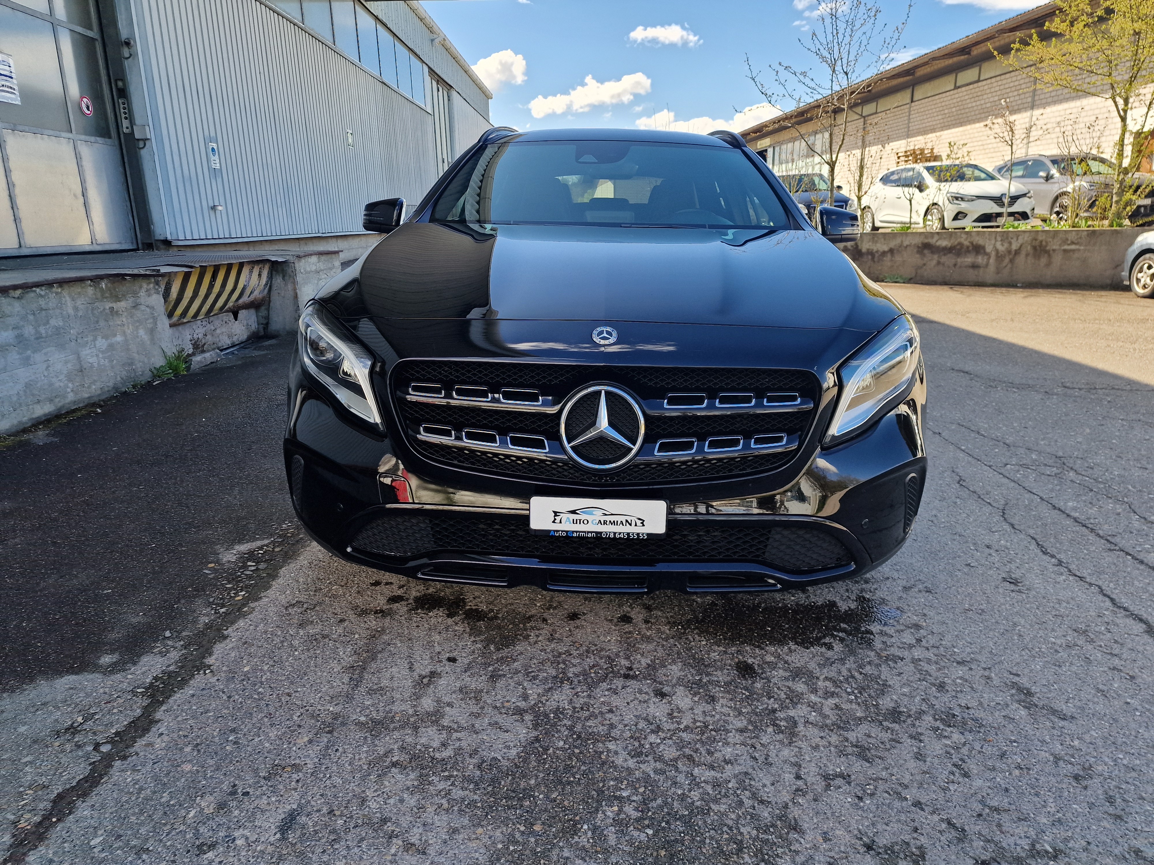 MERCEDES-BENZ GLA 200 Night Star 7G-DCT