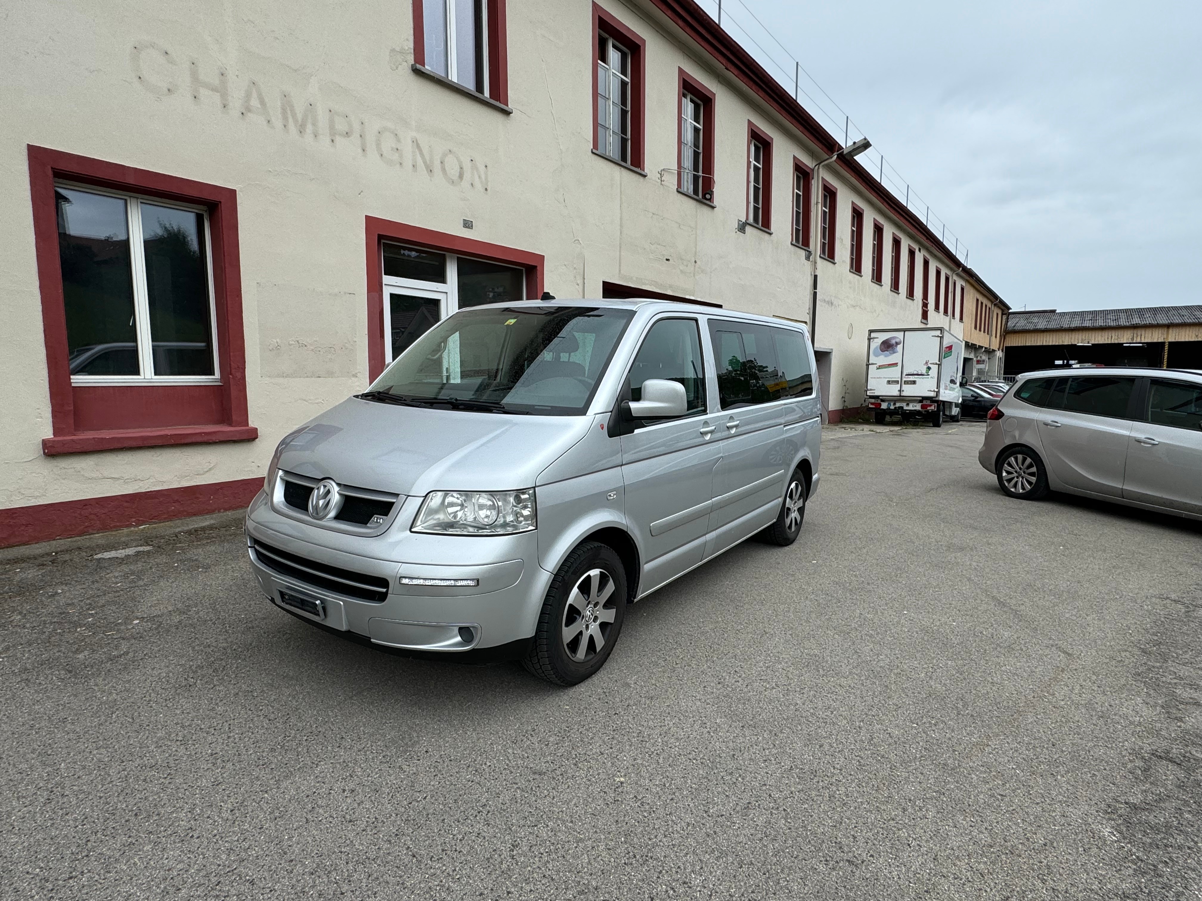 VW T5 Multivan Highline 2.5 TDI