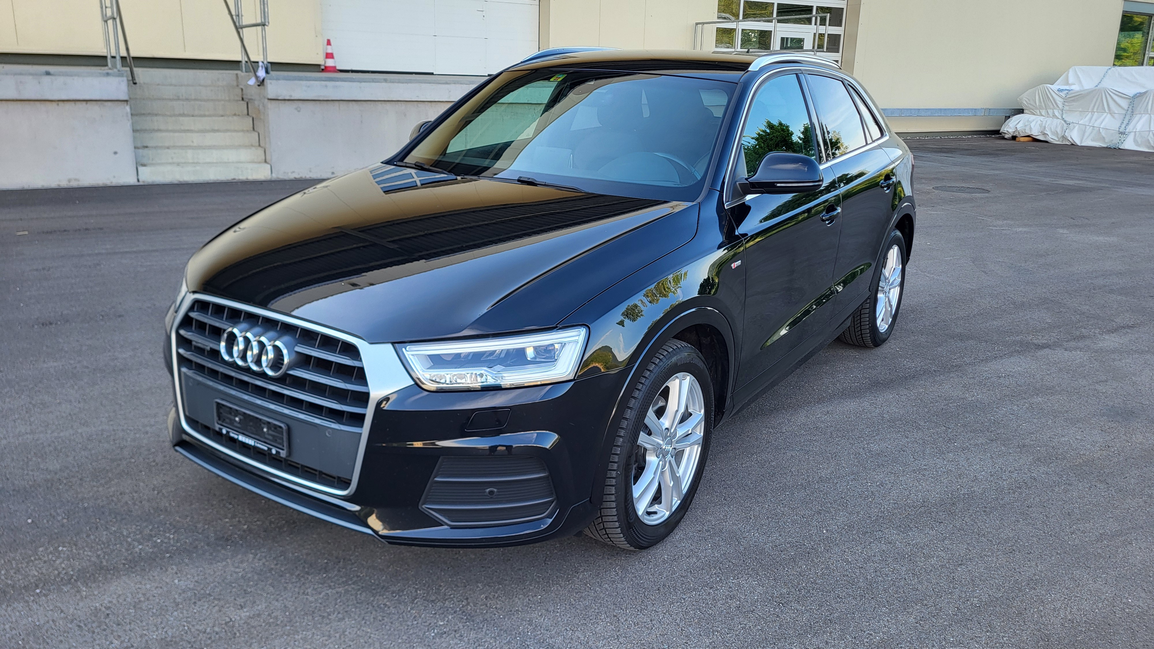 AUDI Q3 2.0 TFSI sport quattro S-tronic