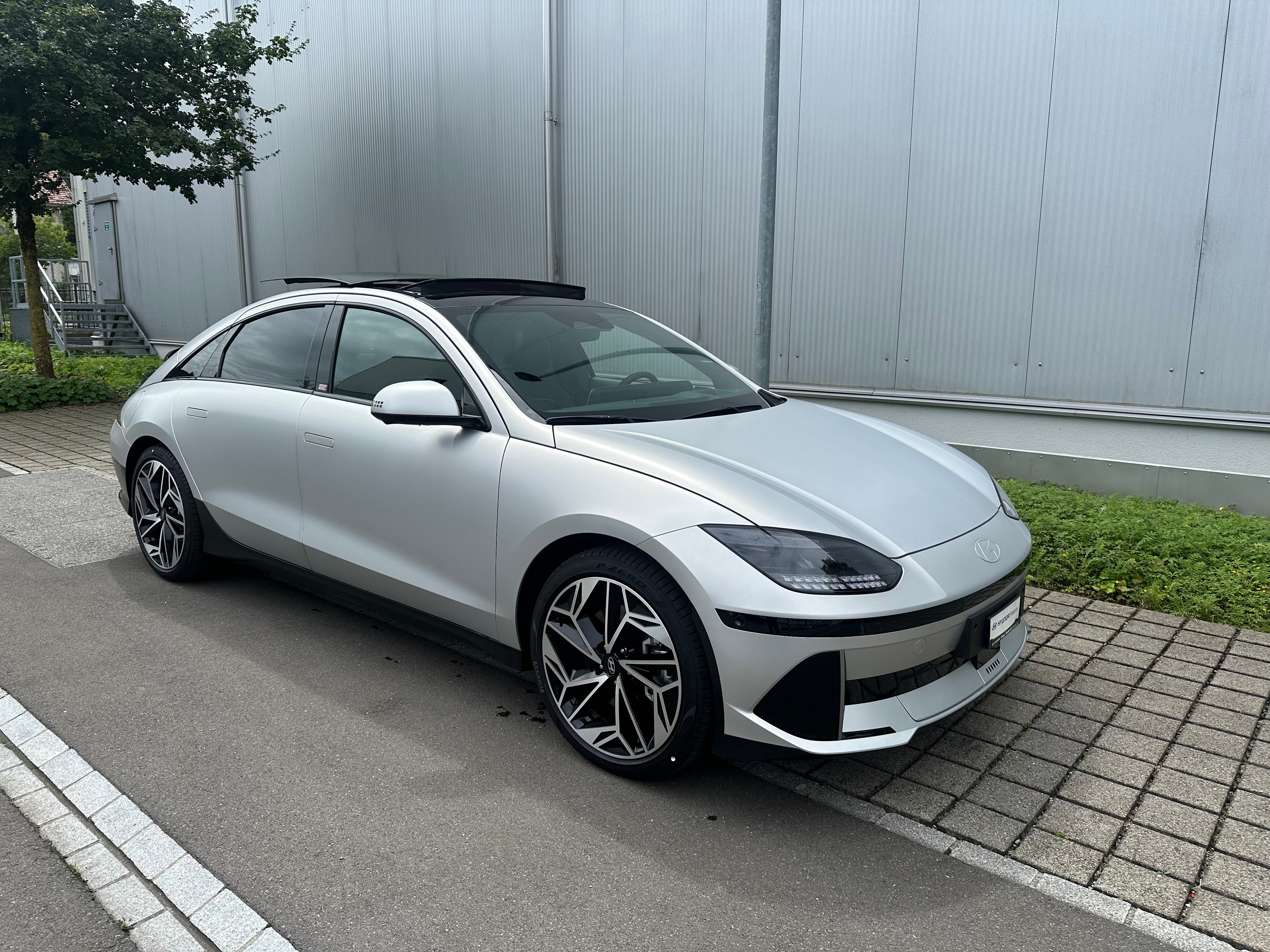 HYUNDAI Ioniq 6 77kWh Launch Edition 4WD