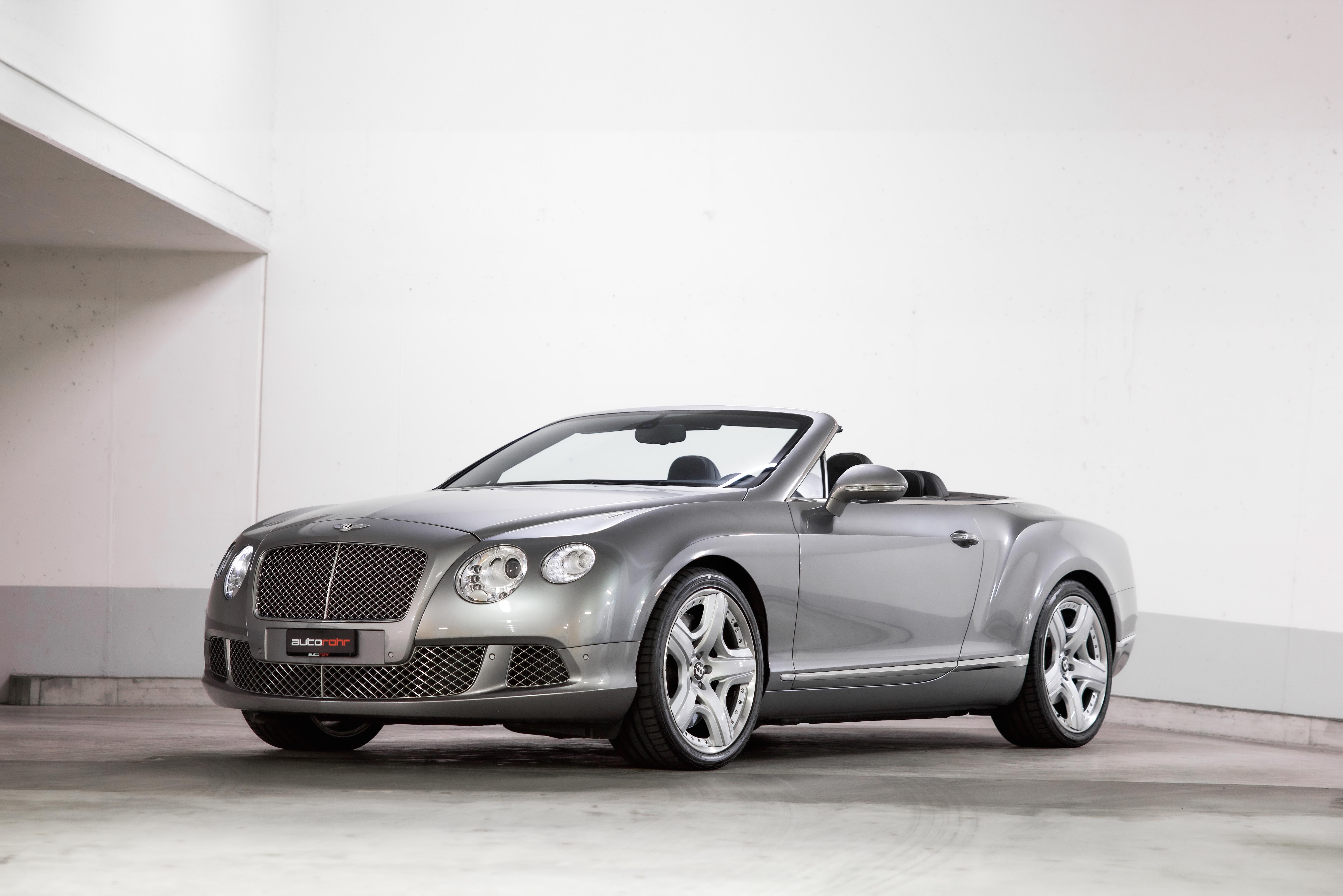 BENTLEY Continental GTC 6.0 W12