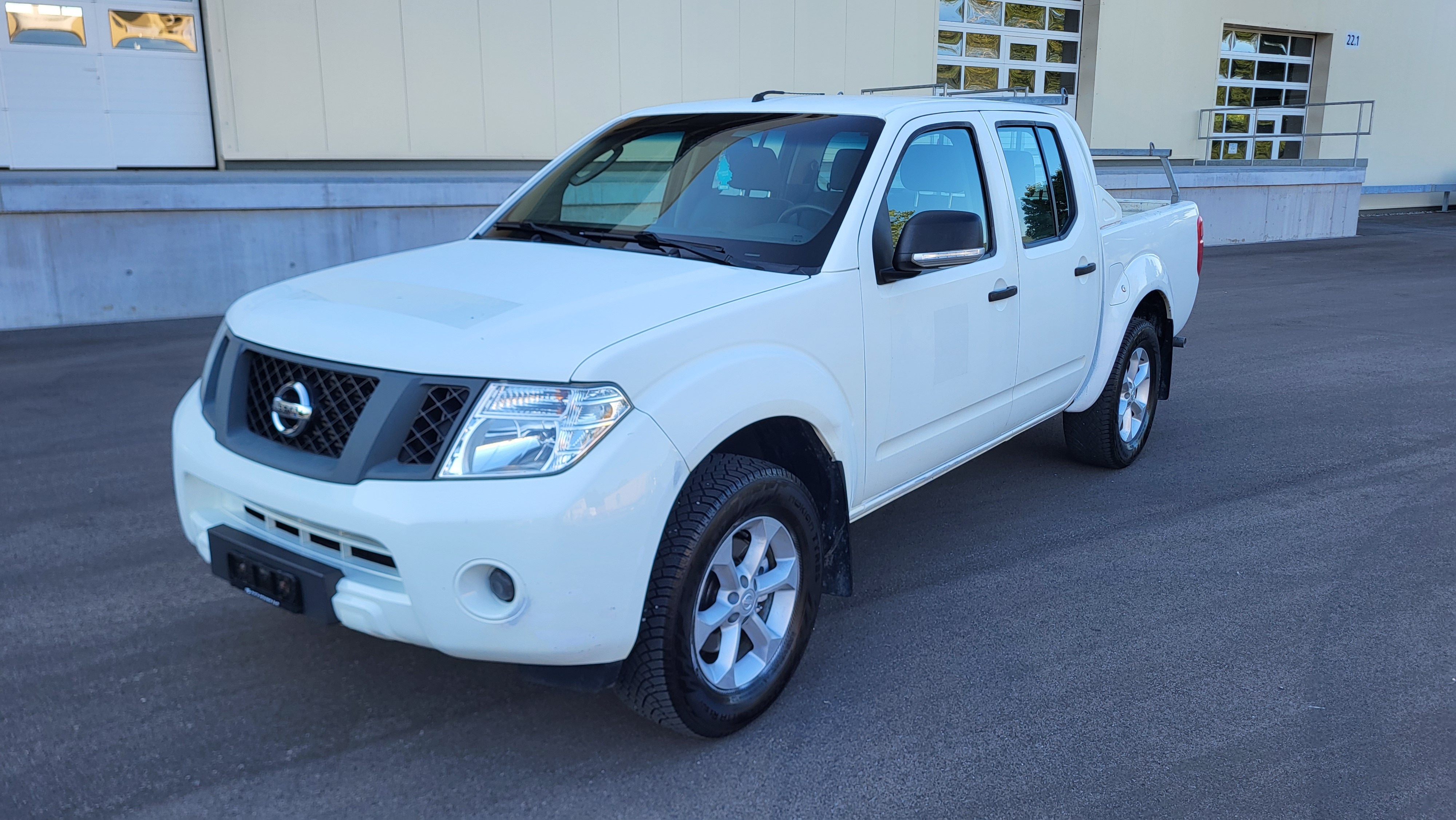 NISSAN Navara Double Cab XE 2.5 dCi 4WD