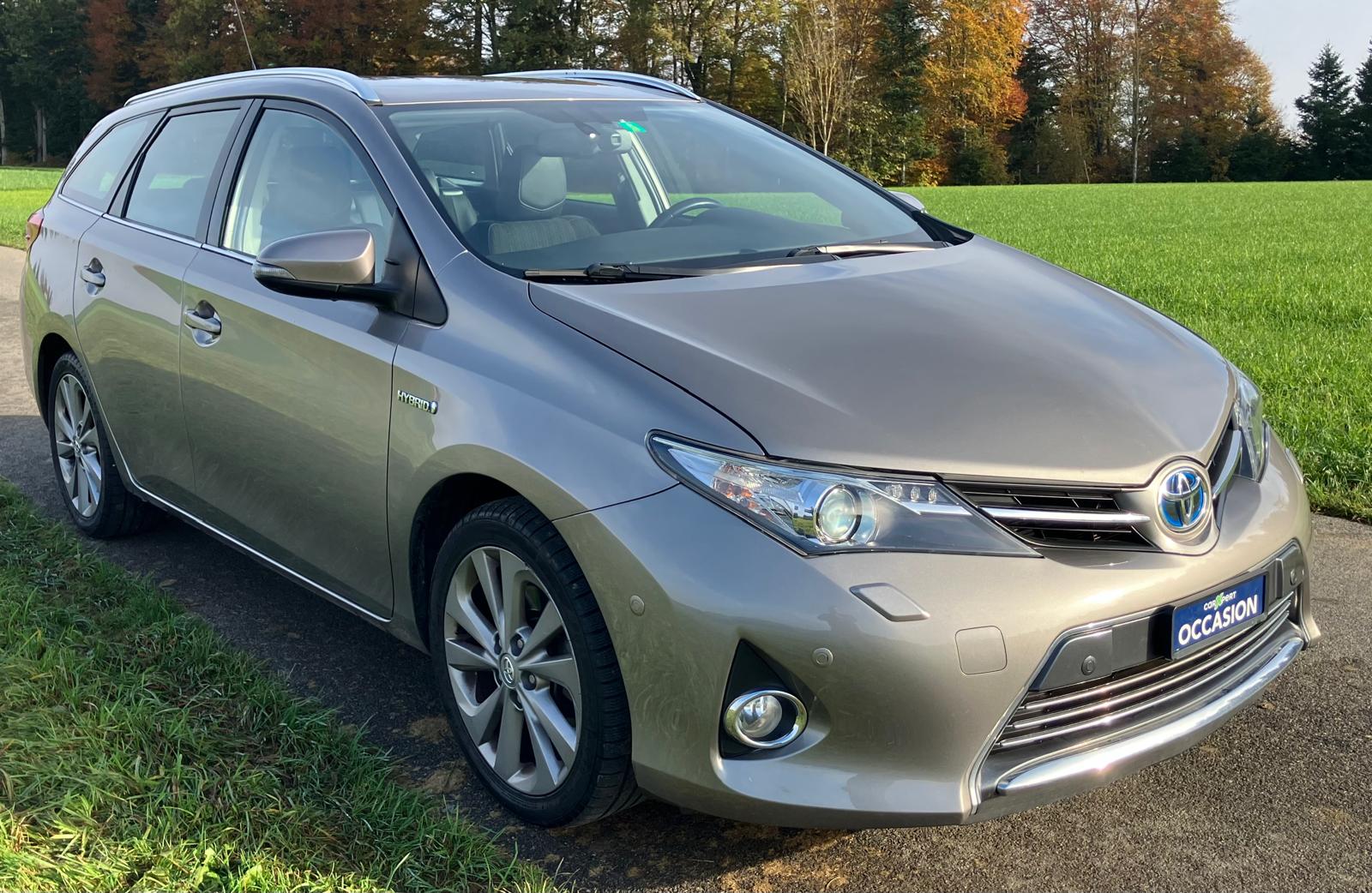 TOYOTA Auris Touring Sports 1.8 16V HSD Linea Sol