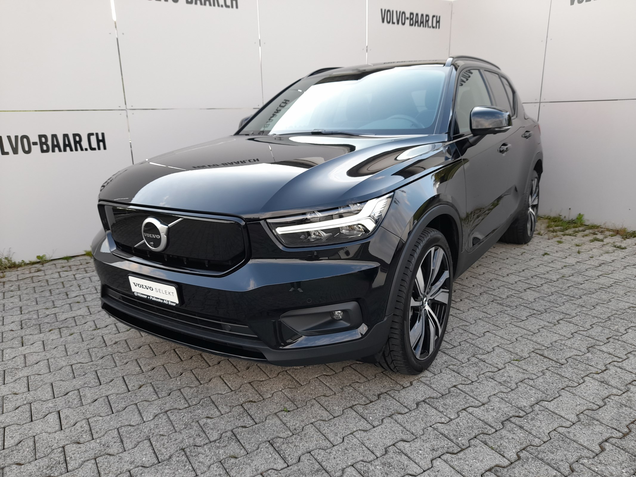 VOLVO XC40 P8 Twin R-Design AWD