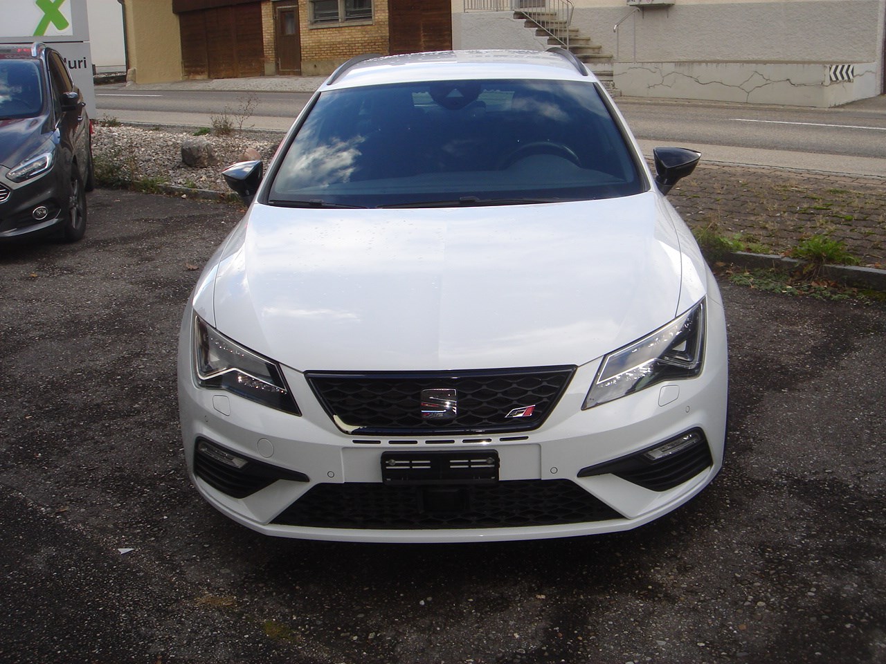 SEAT Leon ST 2.0 TSI Cupra 300 4 Drive DSG