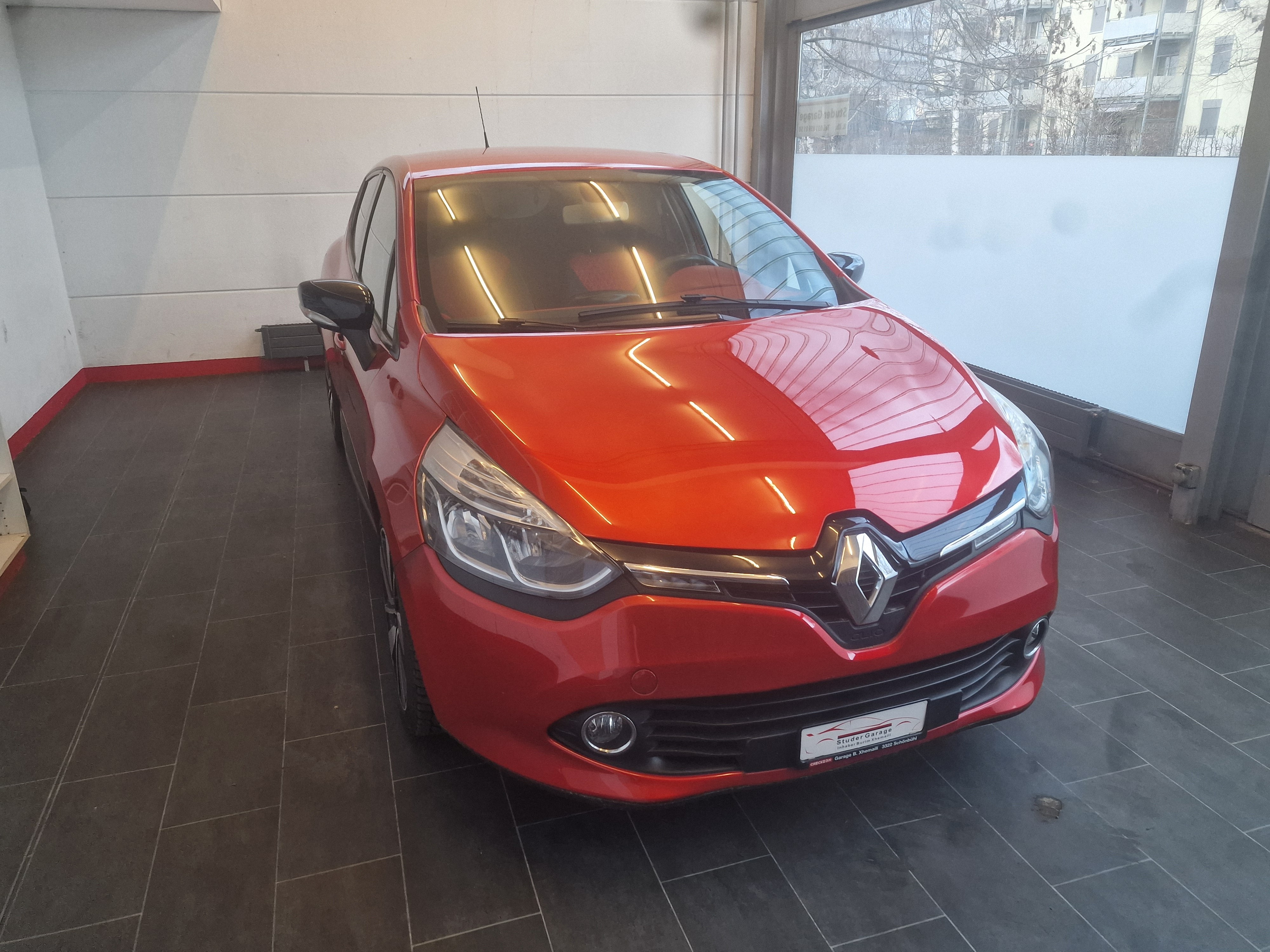 RENAULT Clio 0.9 12V Swiss Edition