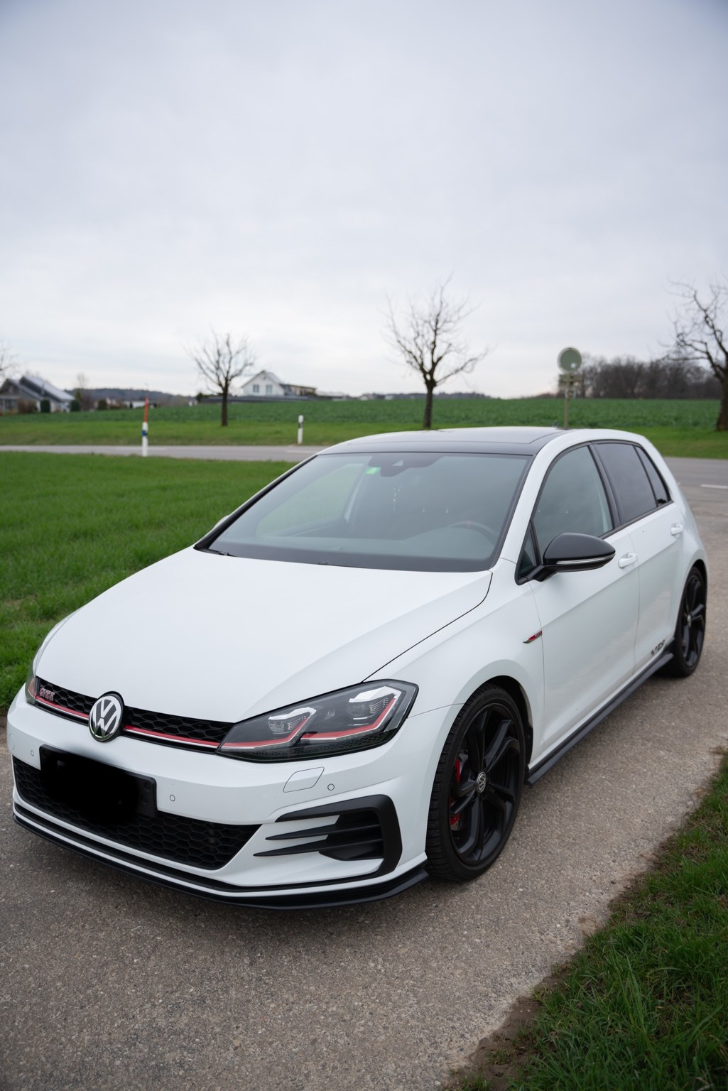 VW Golf 2.0 TSI GTI TCR DSG