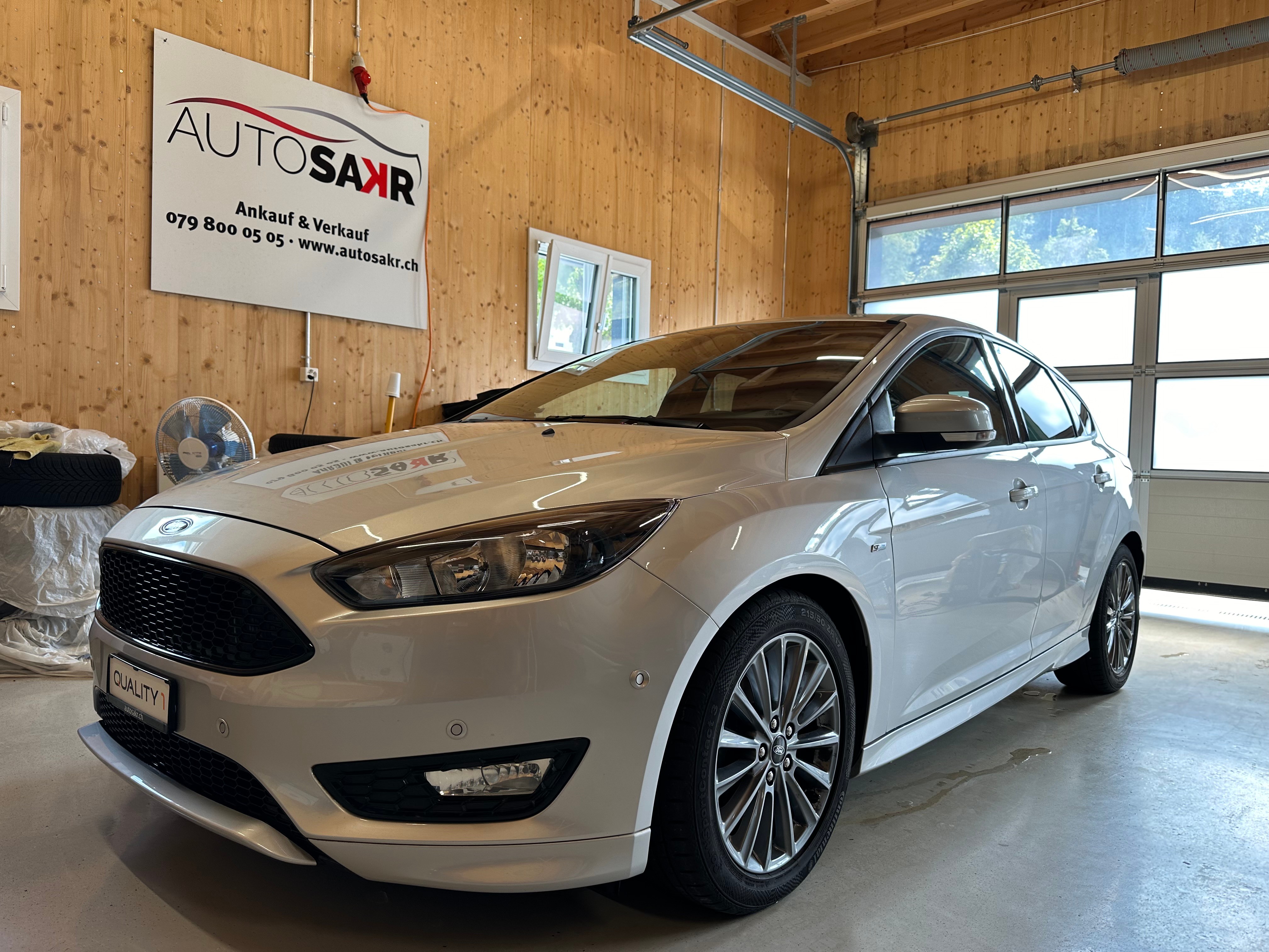 FORD Focus 1.0 SCTi ST Line