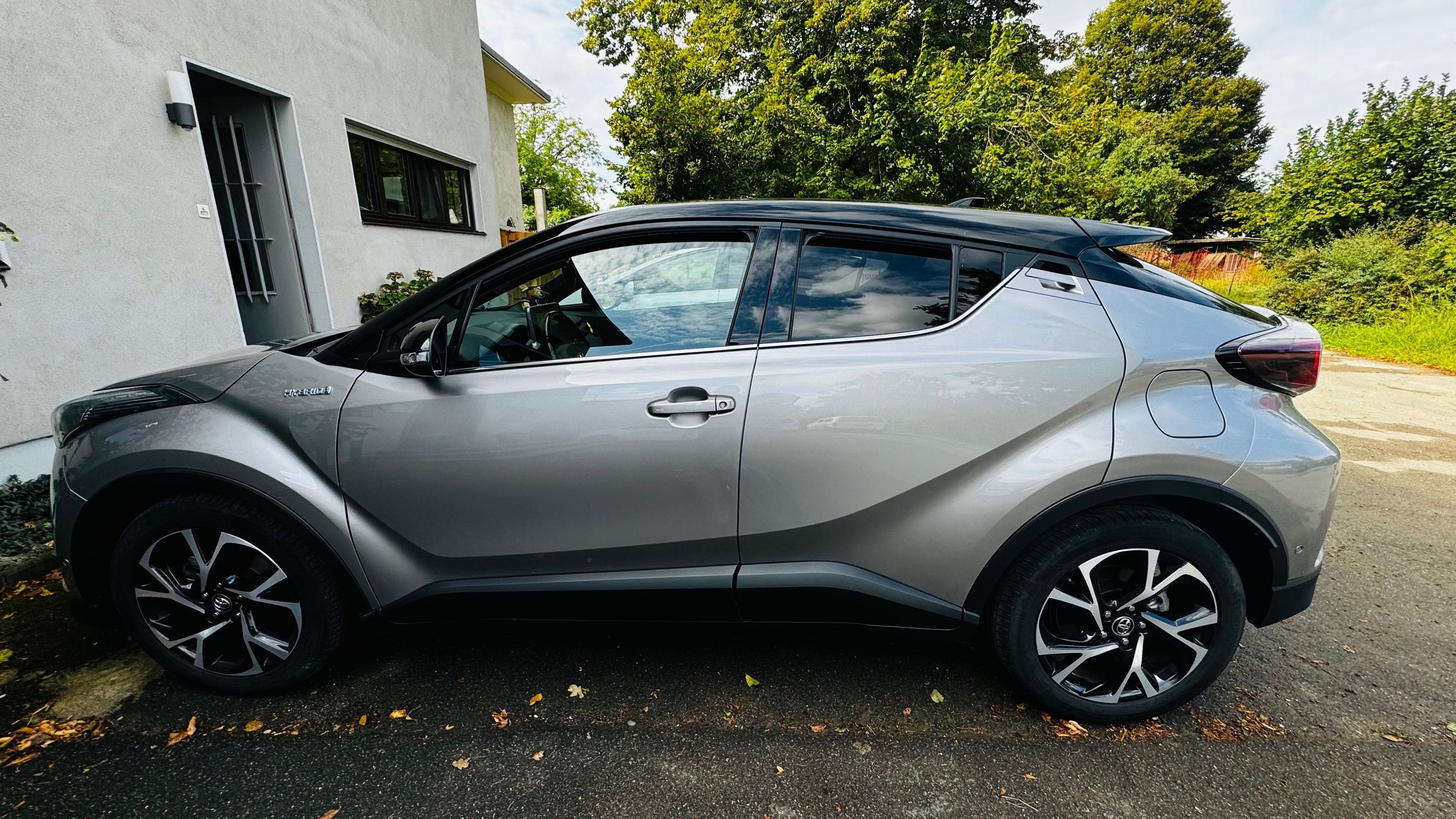 TOYOTA C-HR 1.8 HSD CVT Trend