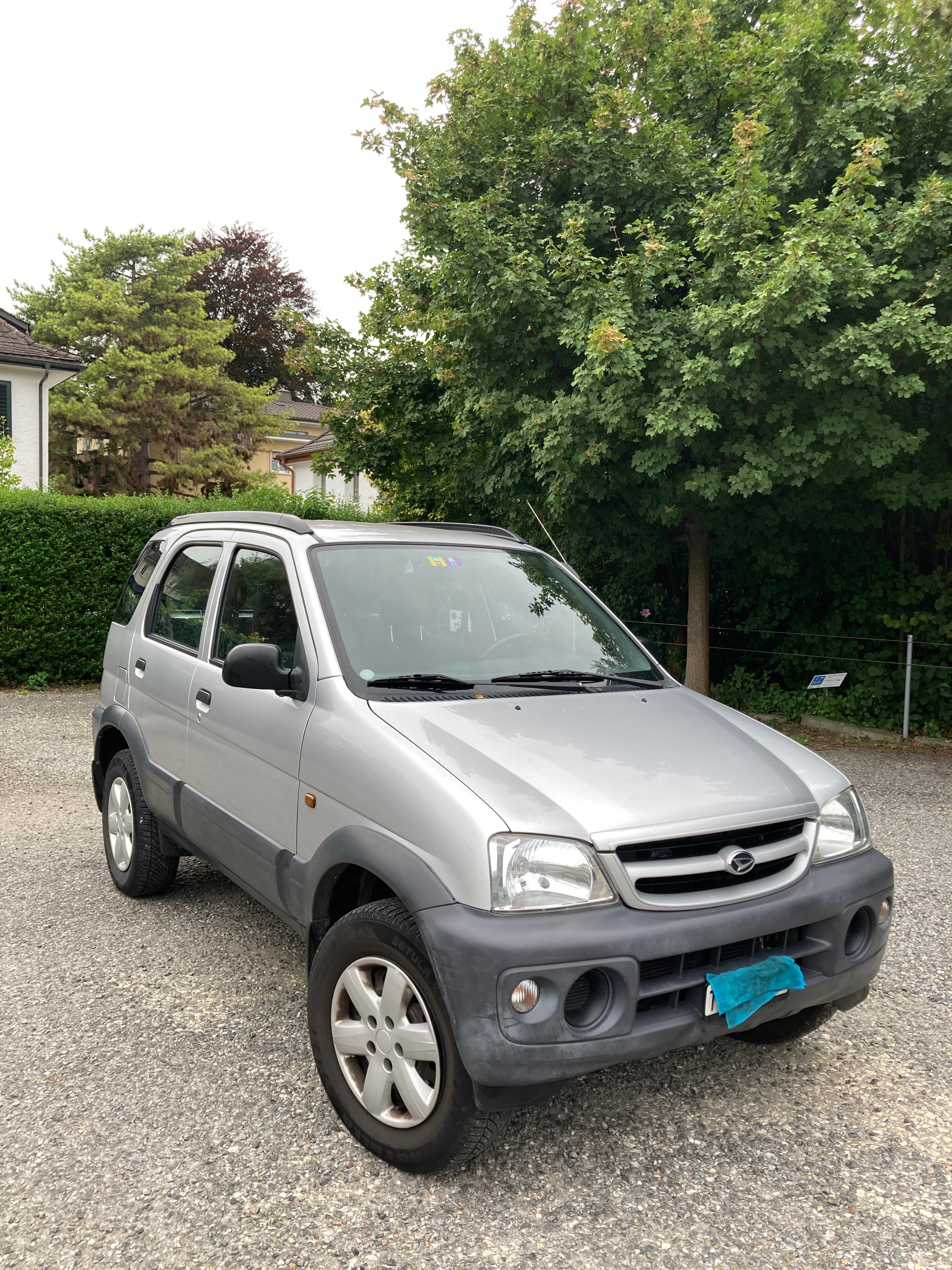 DAIHATSU YRV 1.3i 16V 4x4