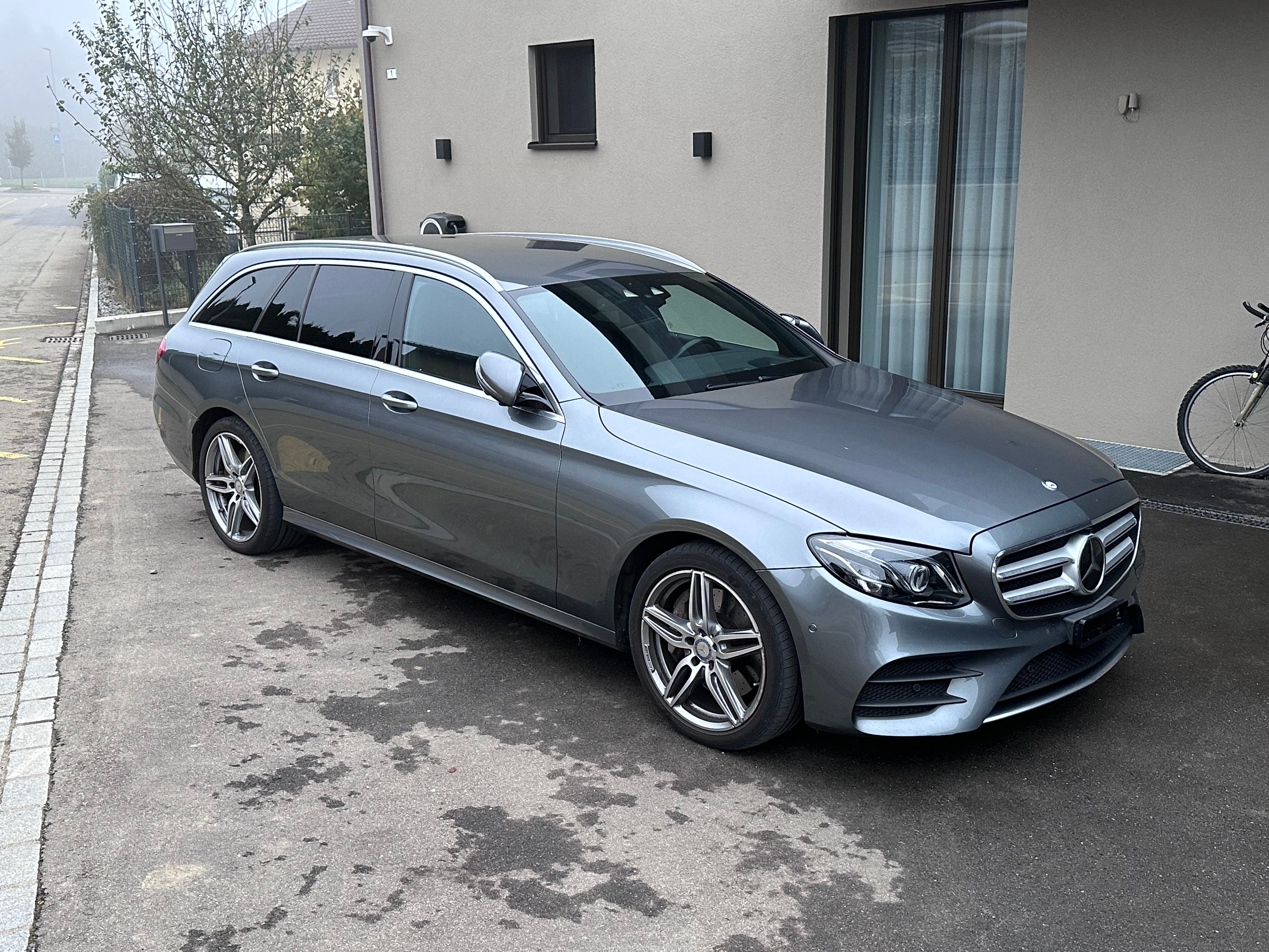 MERCEDES-BENZ E 400 AMG Line 4 Matic 9G-Tronic