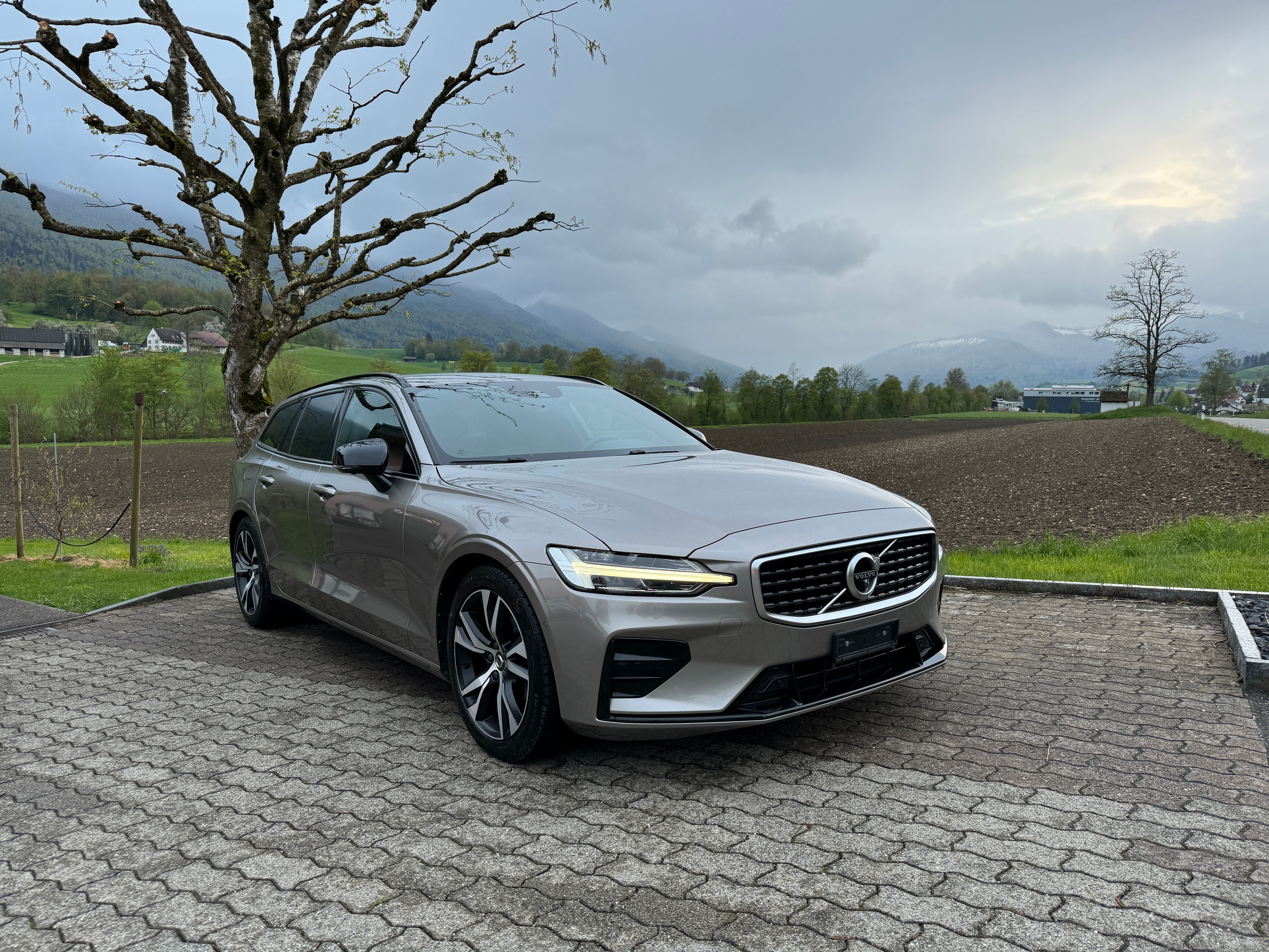 VOLVO V60 D3 R-Design Geartronic