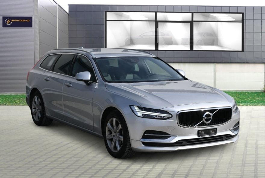 VOLVO V90 D3 AWD Momentum Geartronic