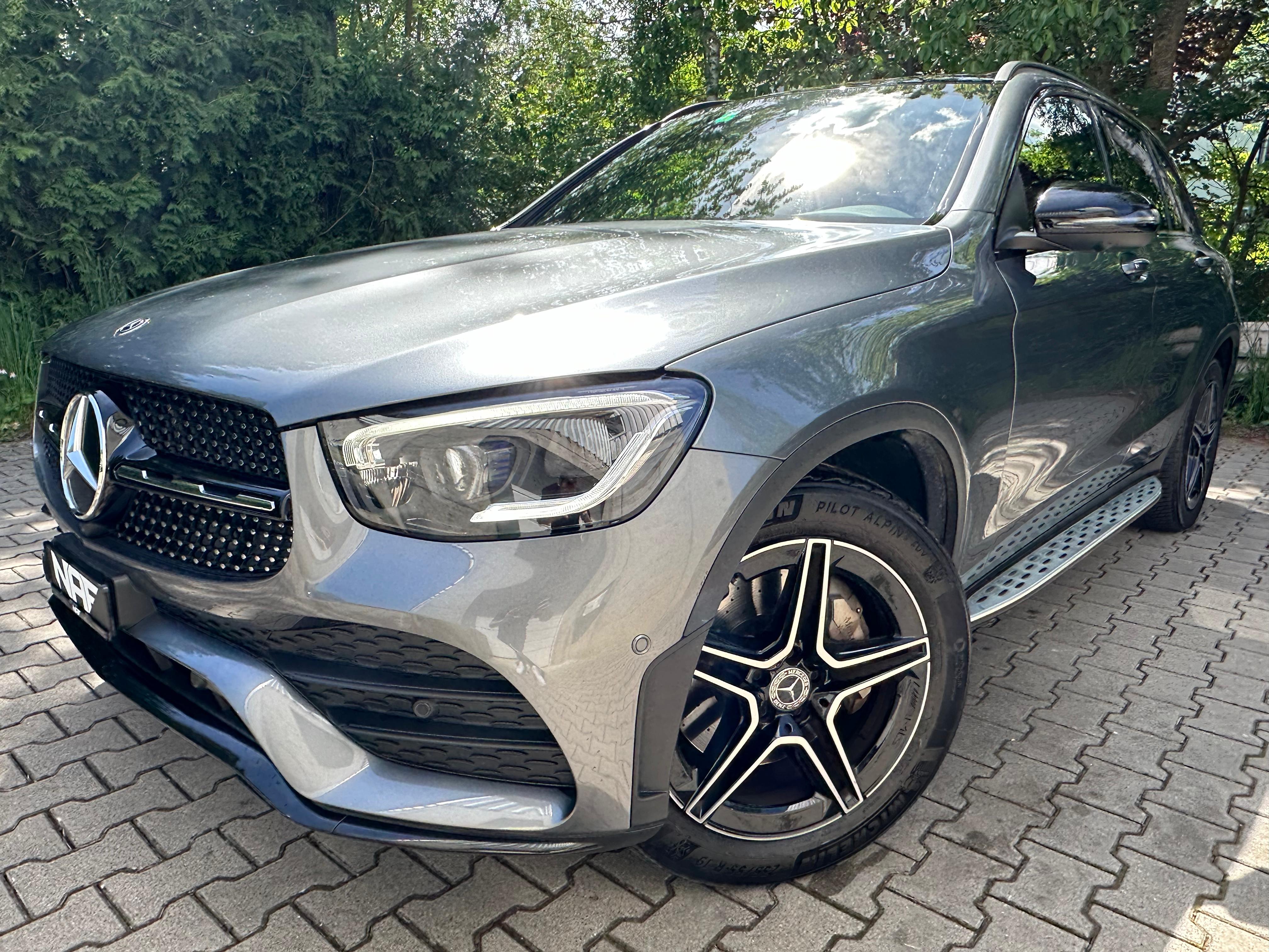 MERCEDES-BENZ GLC 220 d AMG Line 4Matic 9G-Tronic