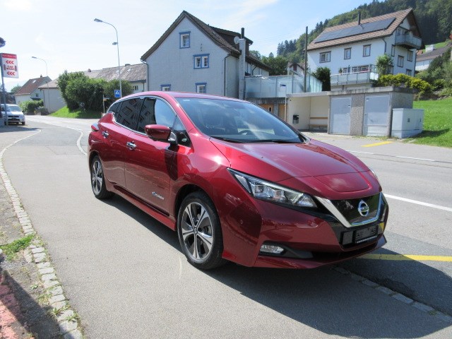 NISSAN Leaf Tekna