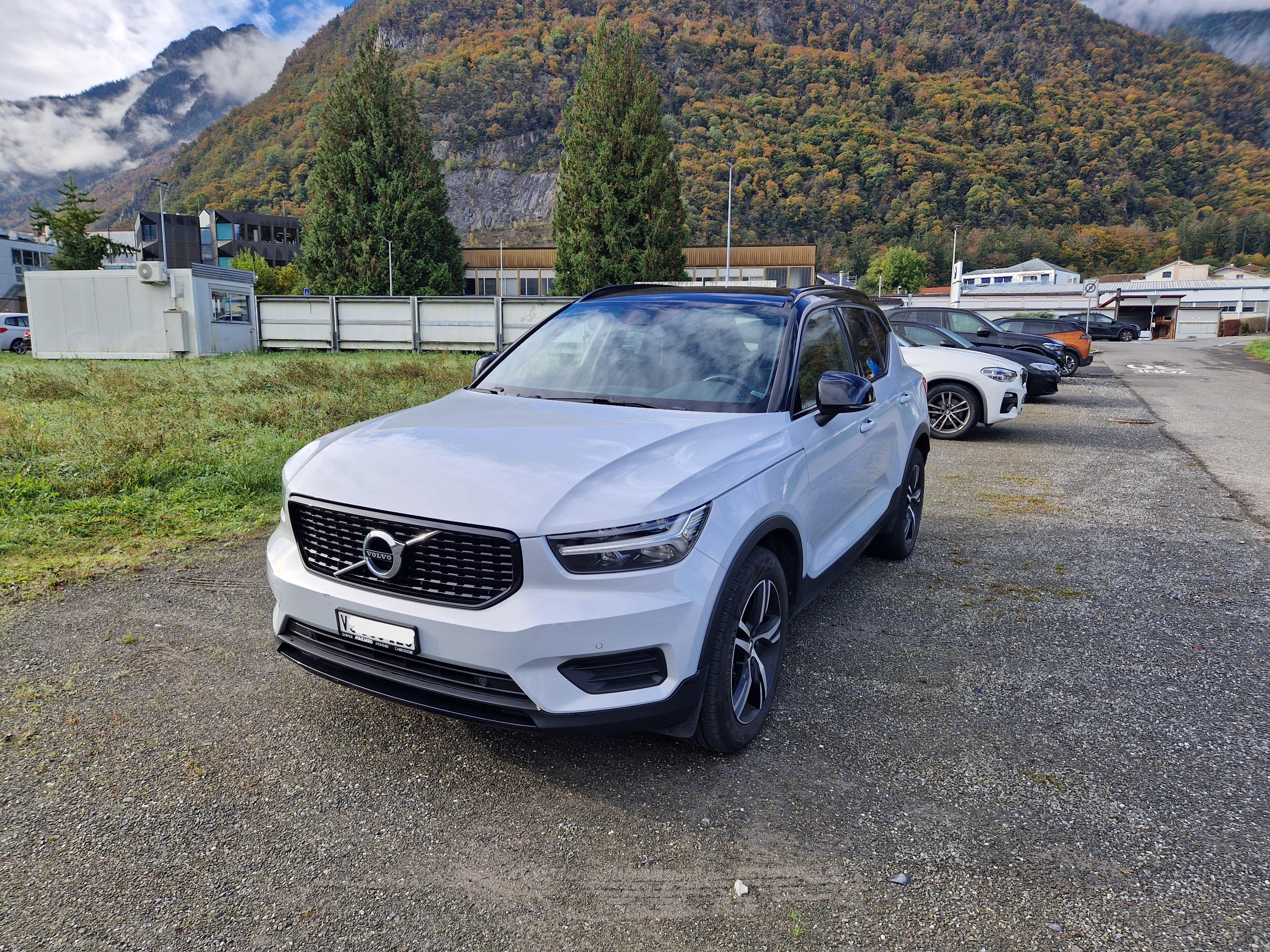 VOLVO XC40 B4 Benzin Mild Hybrid AWD Plus Bright DCT