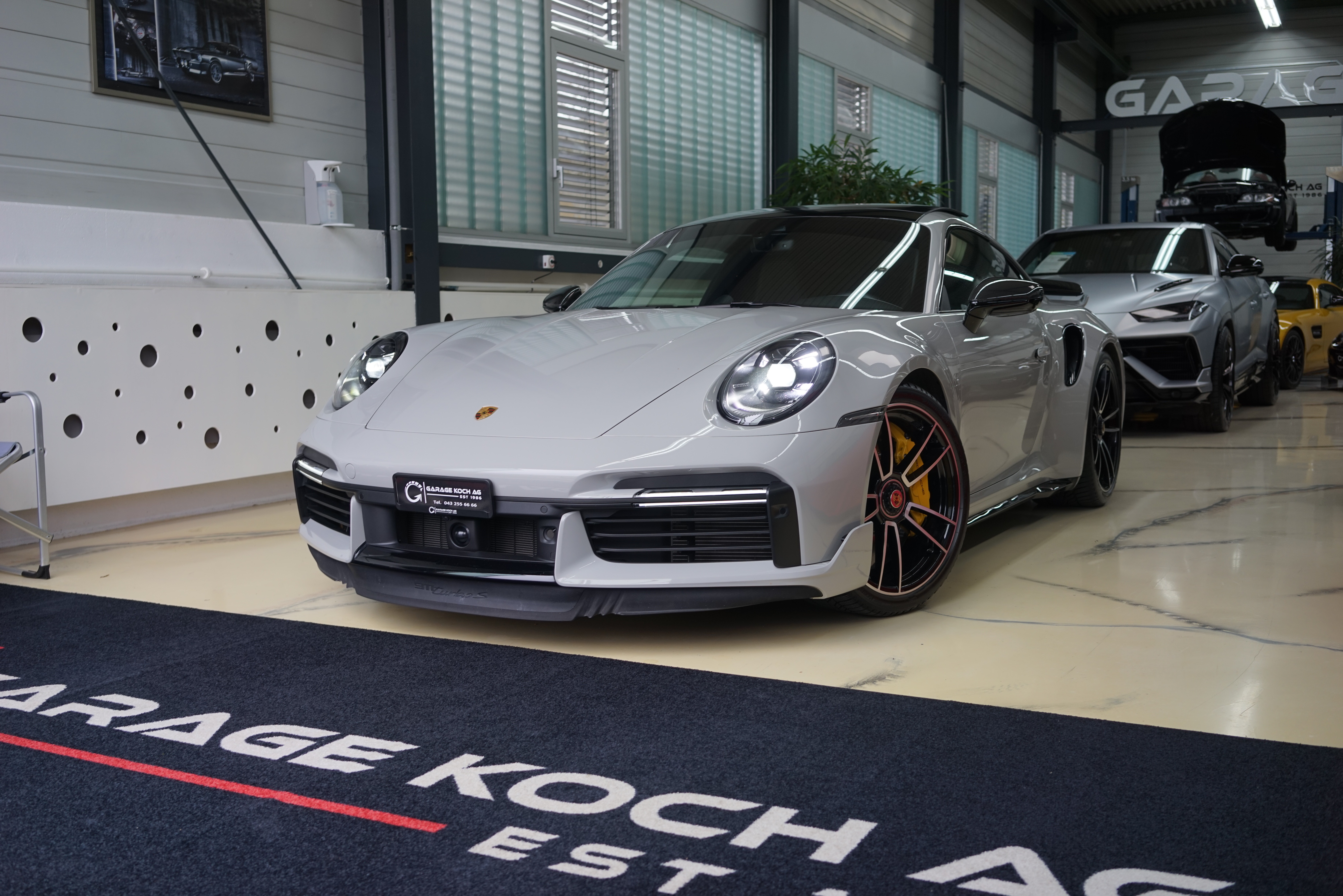 PORSCHE 911 Turbo S PDK / Kreide ** Aérokit **