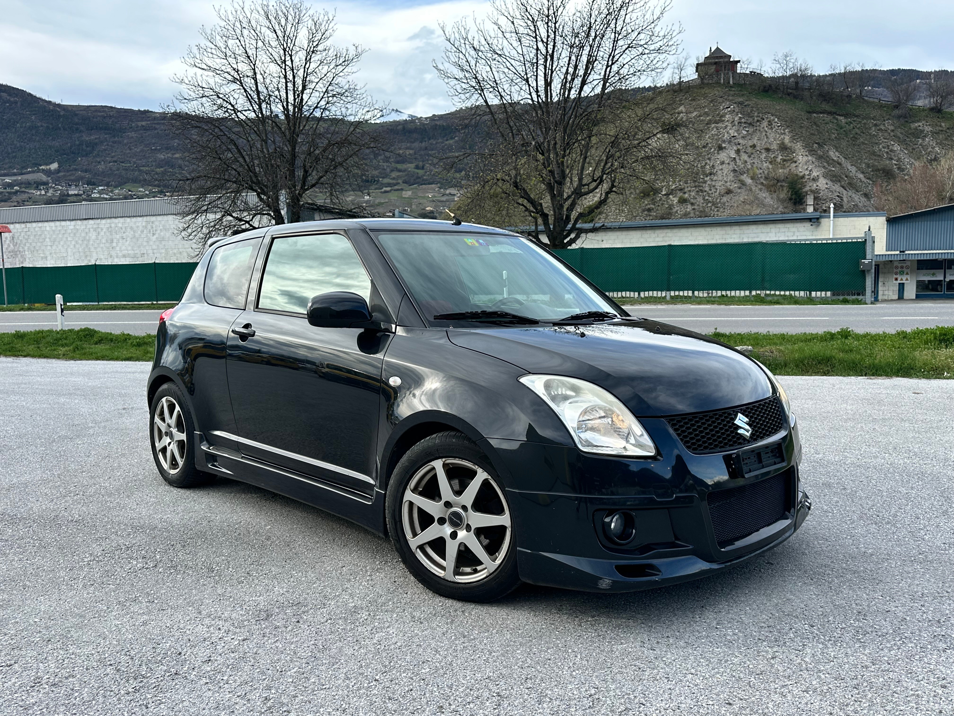 SUZUKI Swift 1.6i 16V Sport