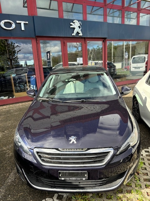 PEUGEOT 308 1.2 THP Féline Automatic