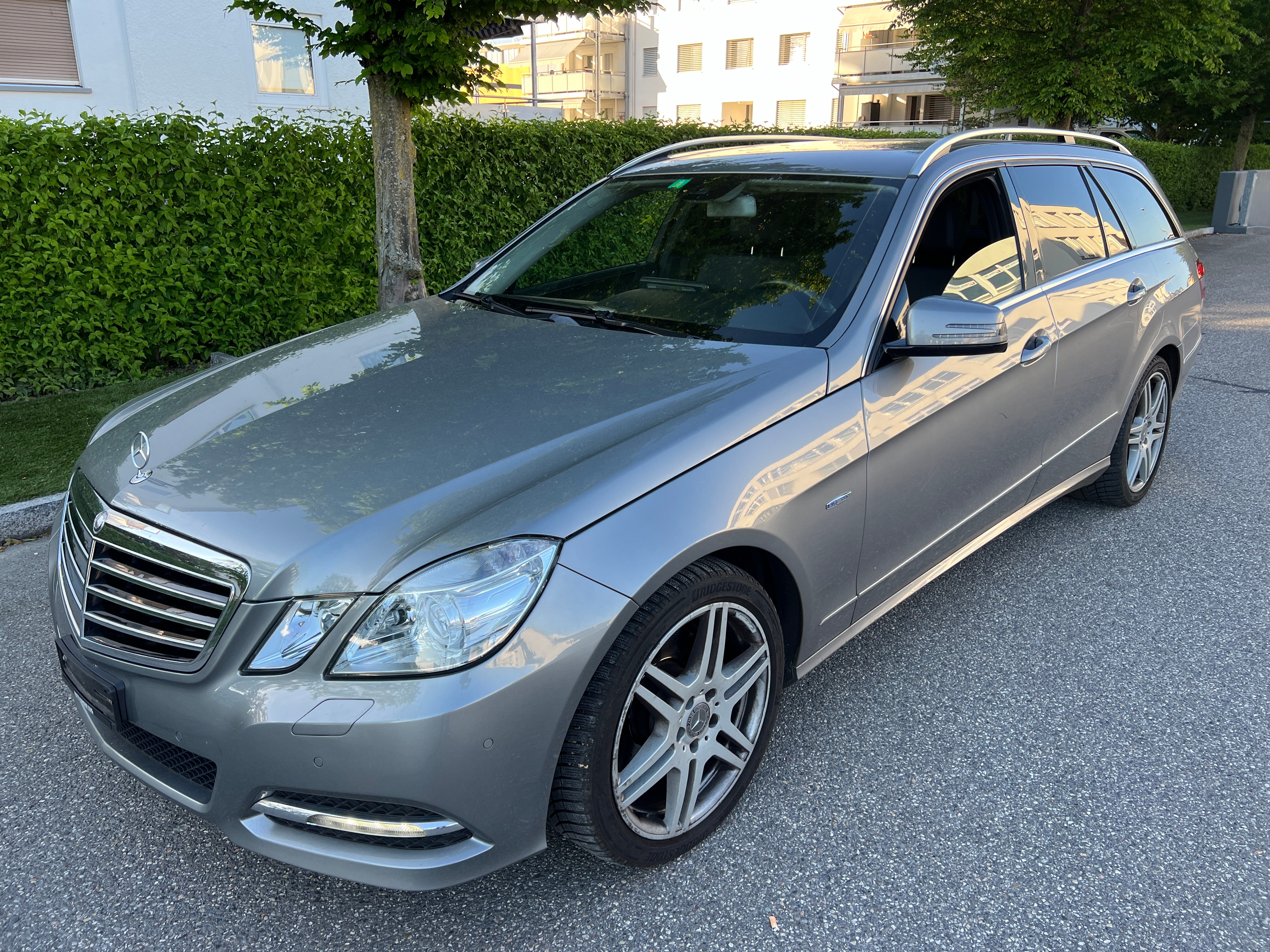 MERCEDES-BENZ E 200 CGI BlueEfficiency Avantgarde Automatic