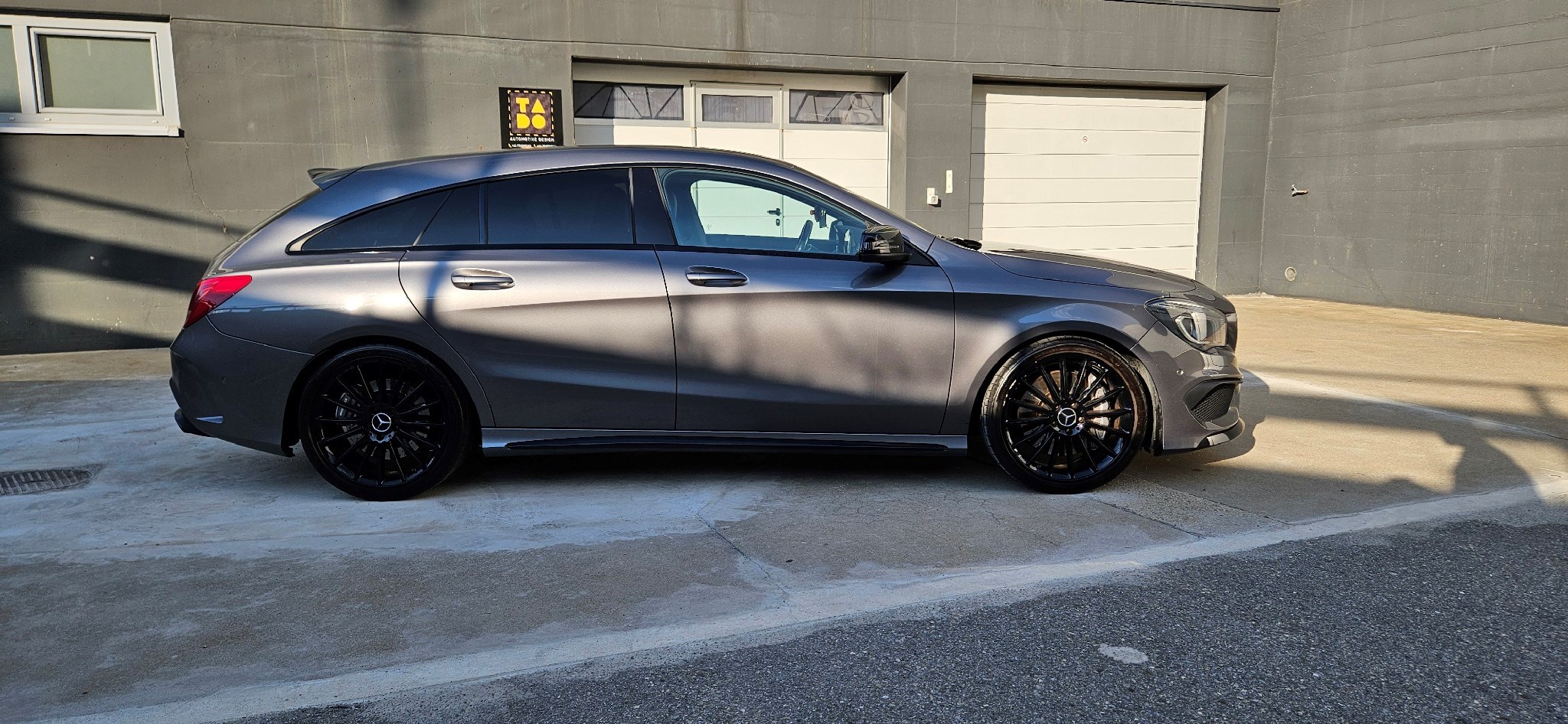 MERCEDES-BENZ CLA Shooting Brake 45 AMG 4Matic Speedshift