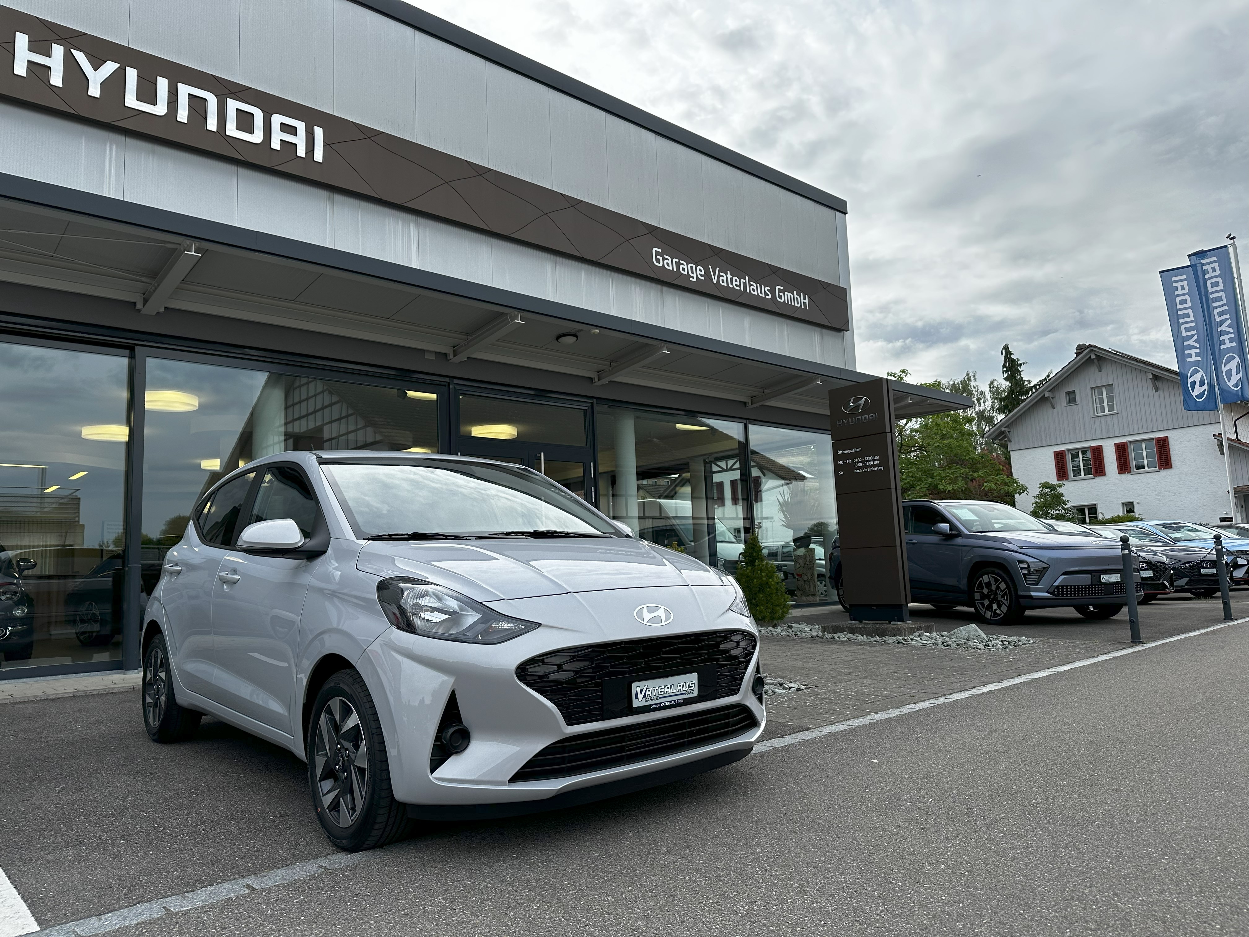 HYUNDAI i10 1.2 Amplia Automat