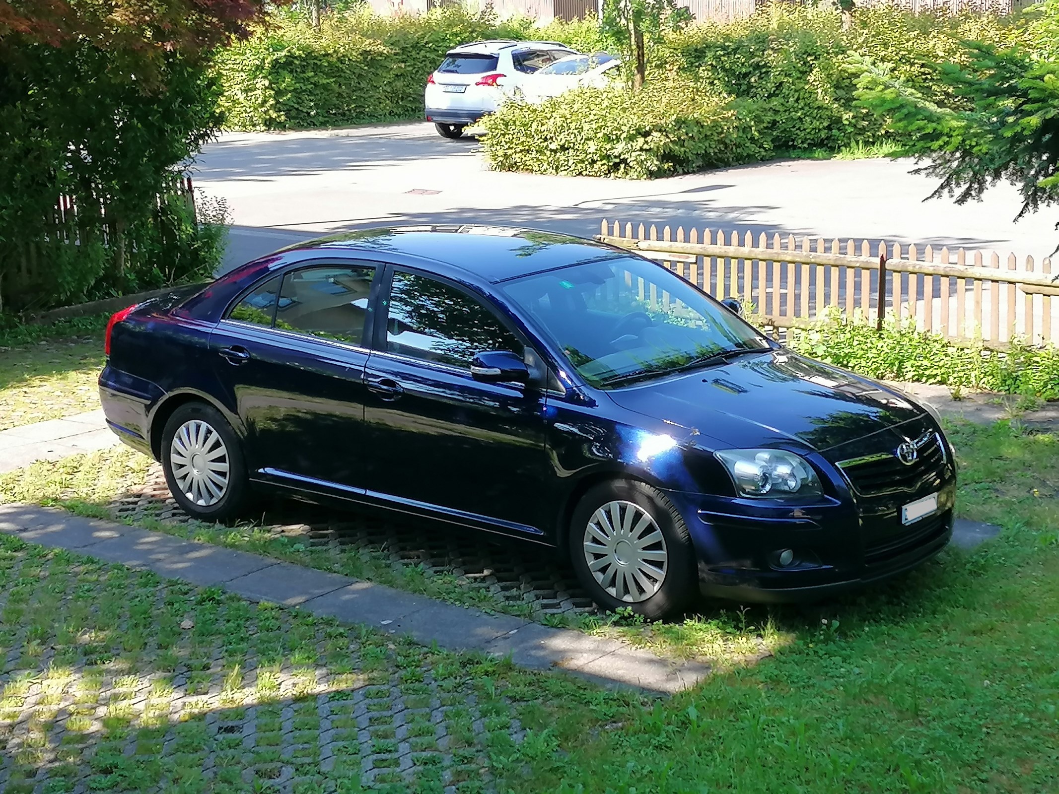 TOYOTA Avensis 2.0 D4 VVT-i Limited Sedan T-Step4