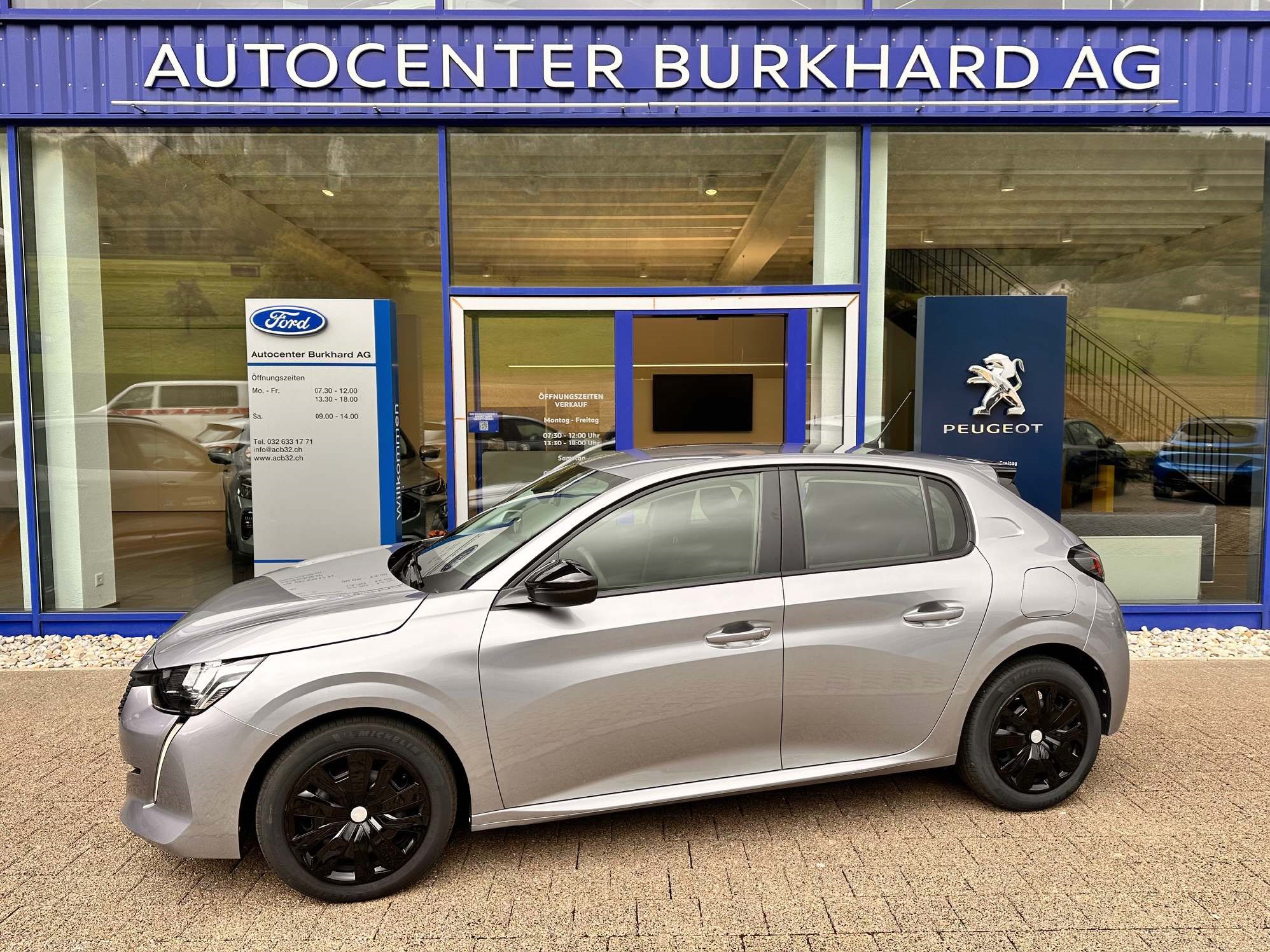 PEUGEOT 208 1.2 PureTech Active Pack