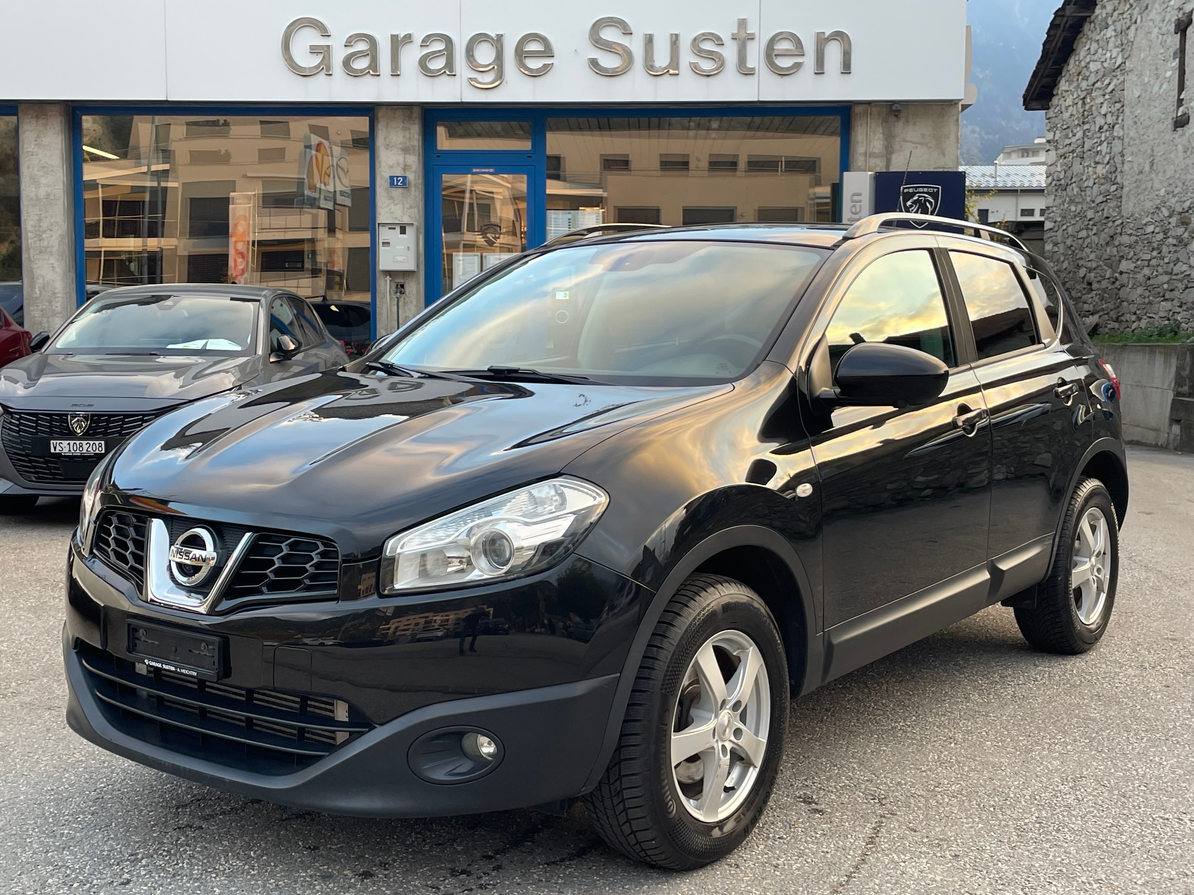 NISSAN Qashqai 2.0 dCi 4WD 360 Automatic