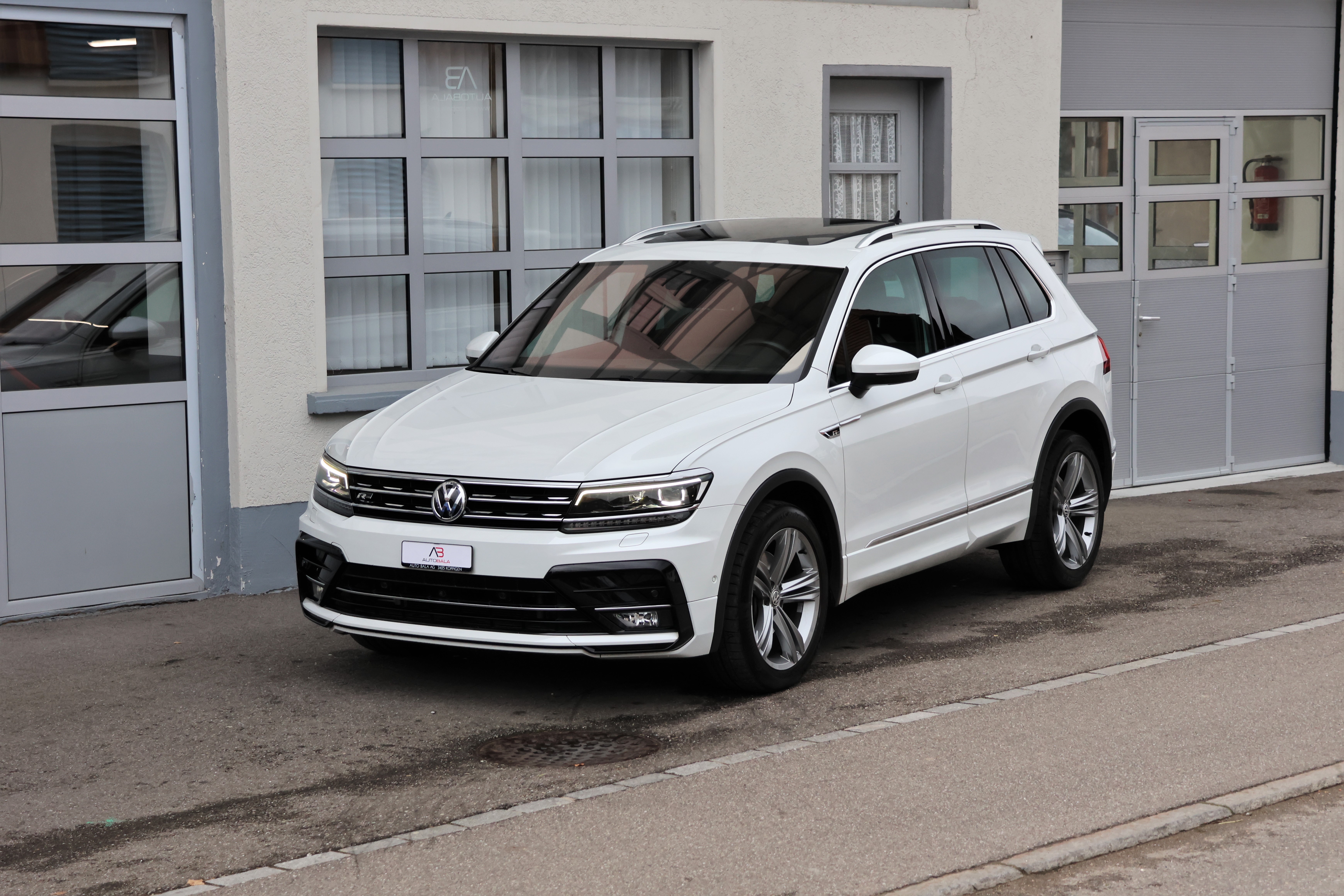 VW Tiguan 2.0 TDI SCR Highline R-Line 4Motion DSG