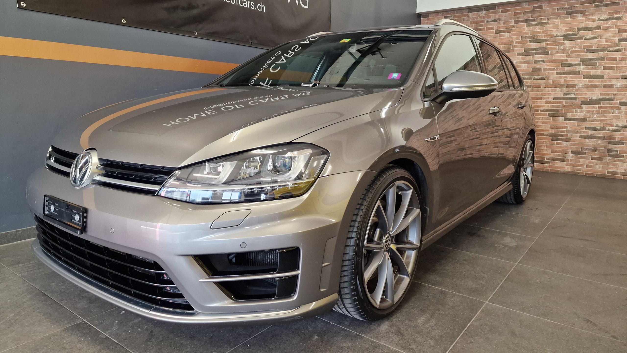 VW Golf Variant 2.0 TSI R 4 Motion DSG