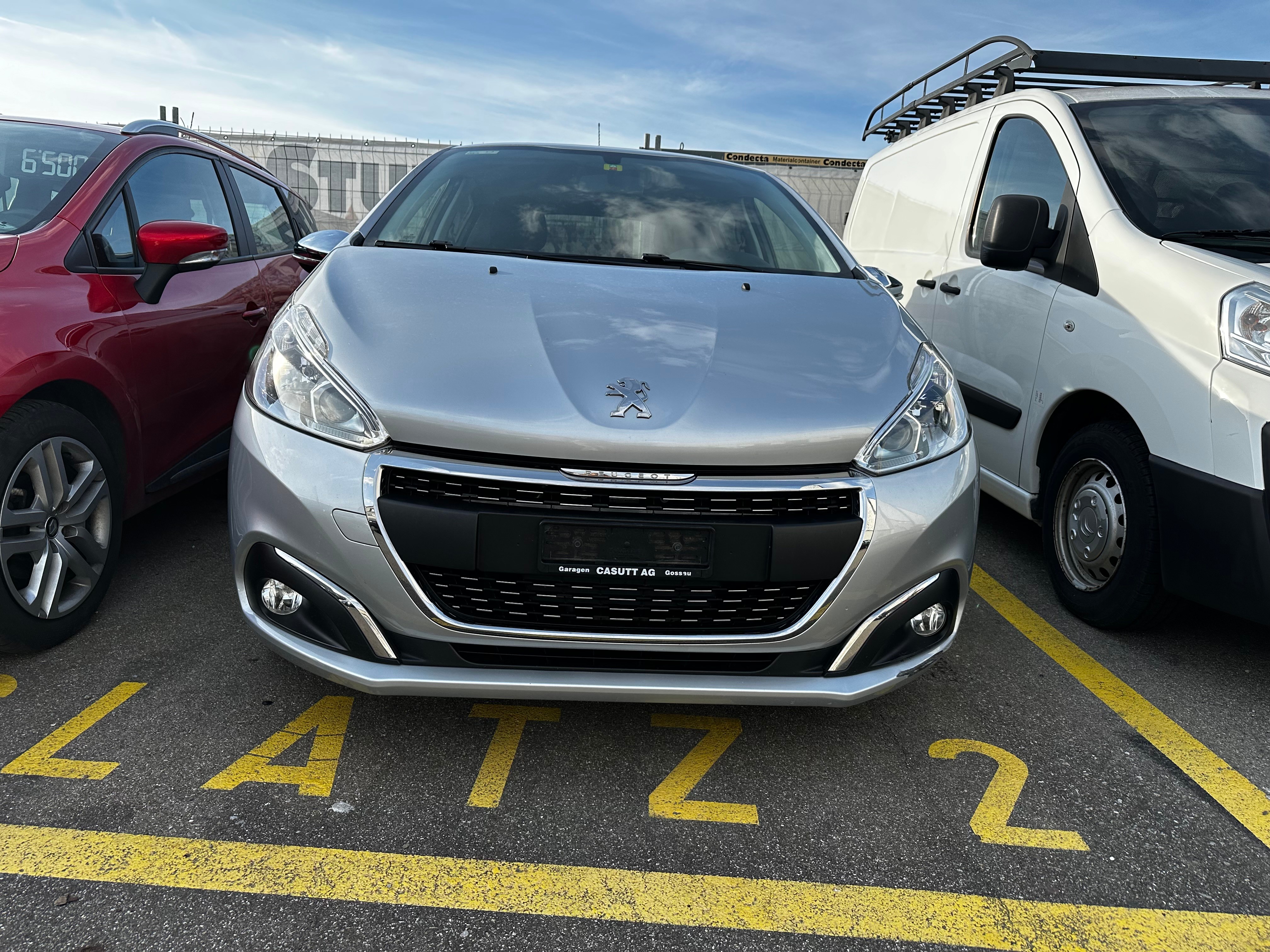 PEUGEOT 208 1.2 PureTech Style