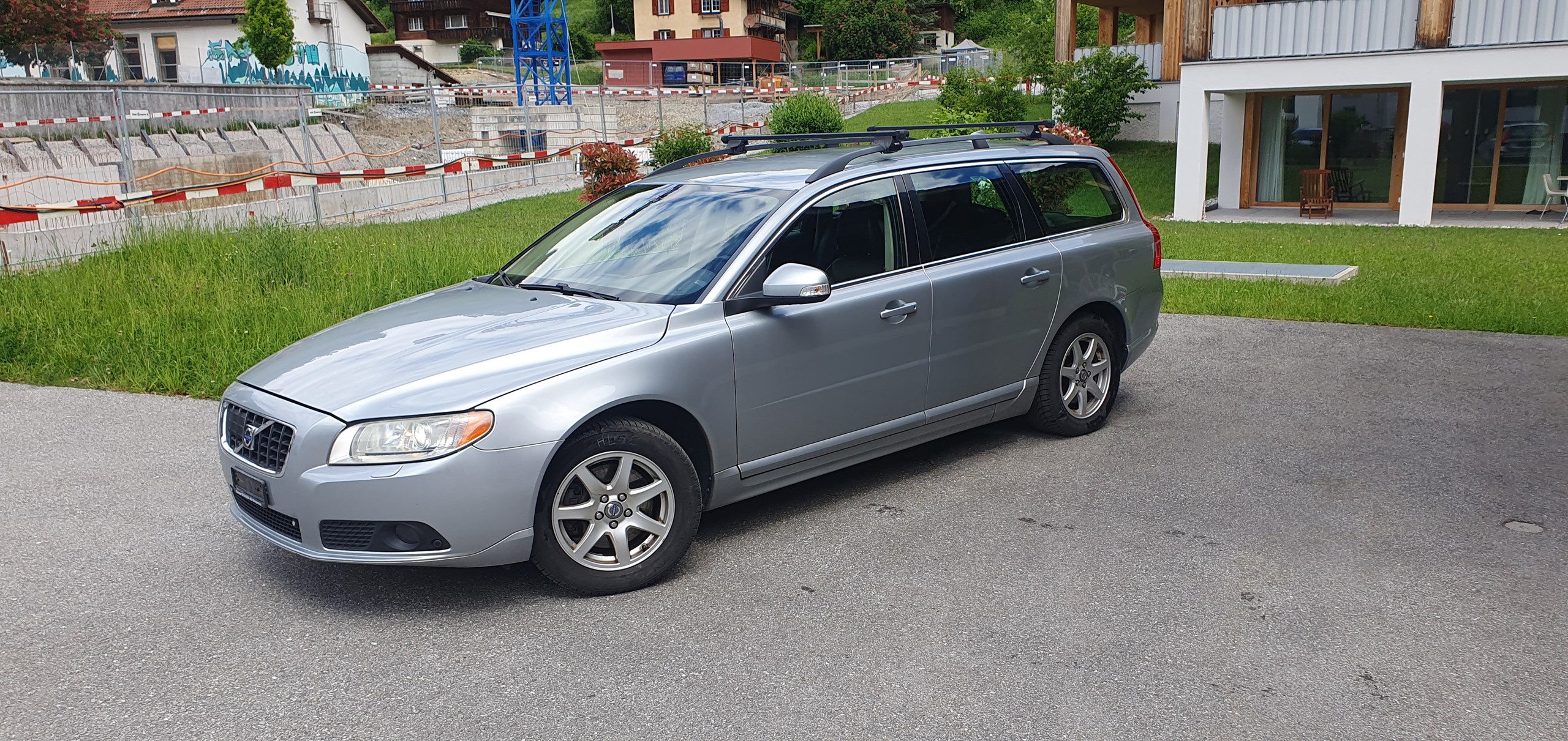 VOLVO V70 D5 AWD Summum Geartronic