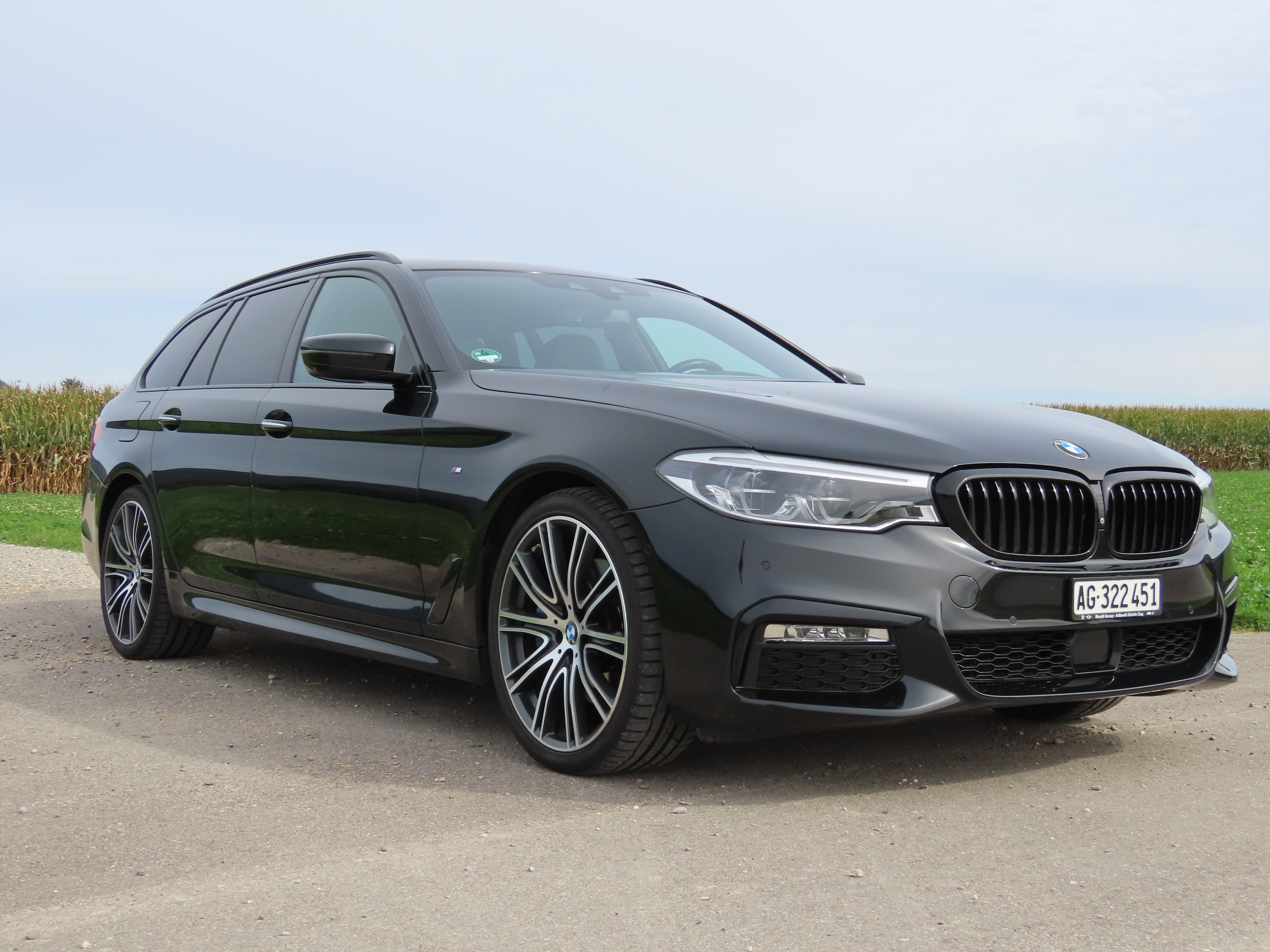 BMW 530d xDrive Touring M Sport Steptronic Vollausstattung Leder Armaturenbrett