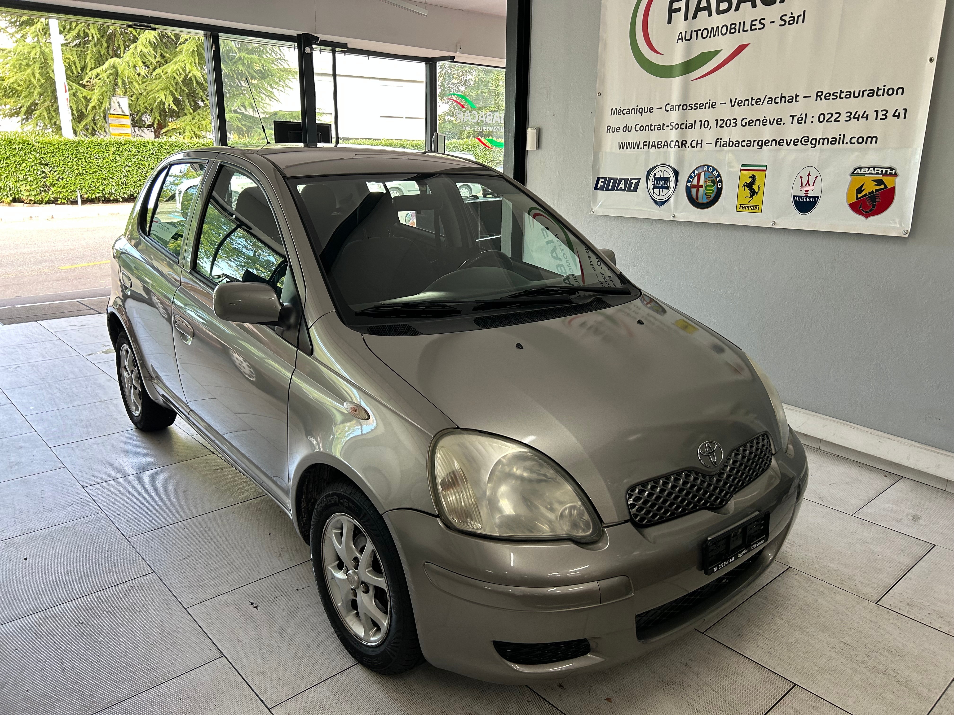 TOYOTA Yaris 1.3 Linea Sol