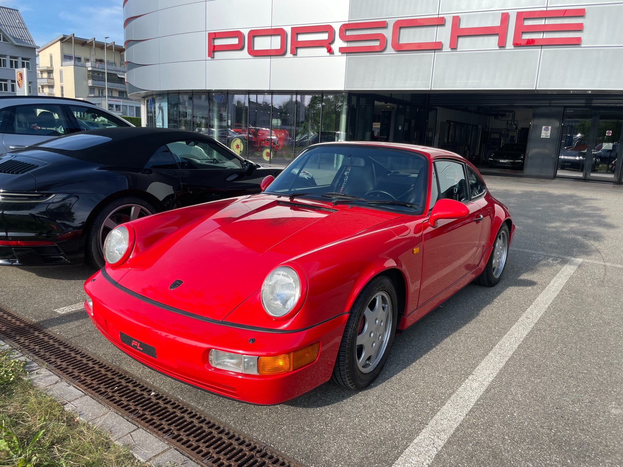 PORSCHE 911 Carrera