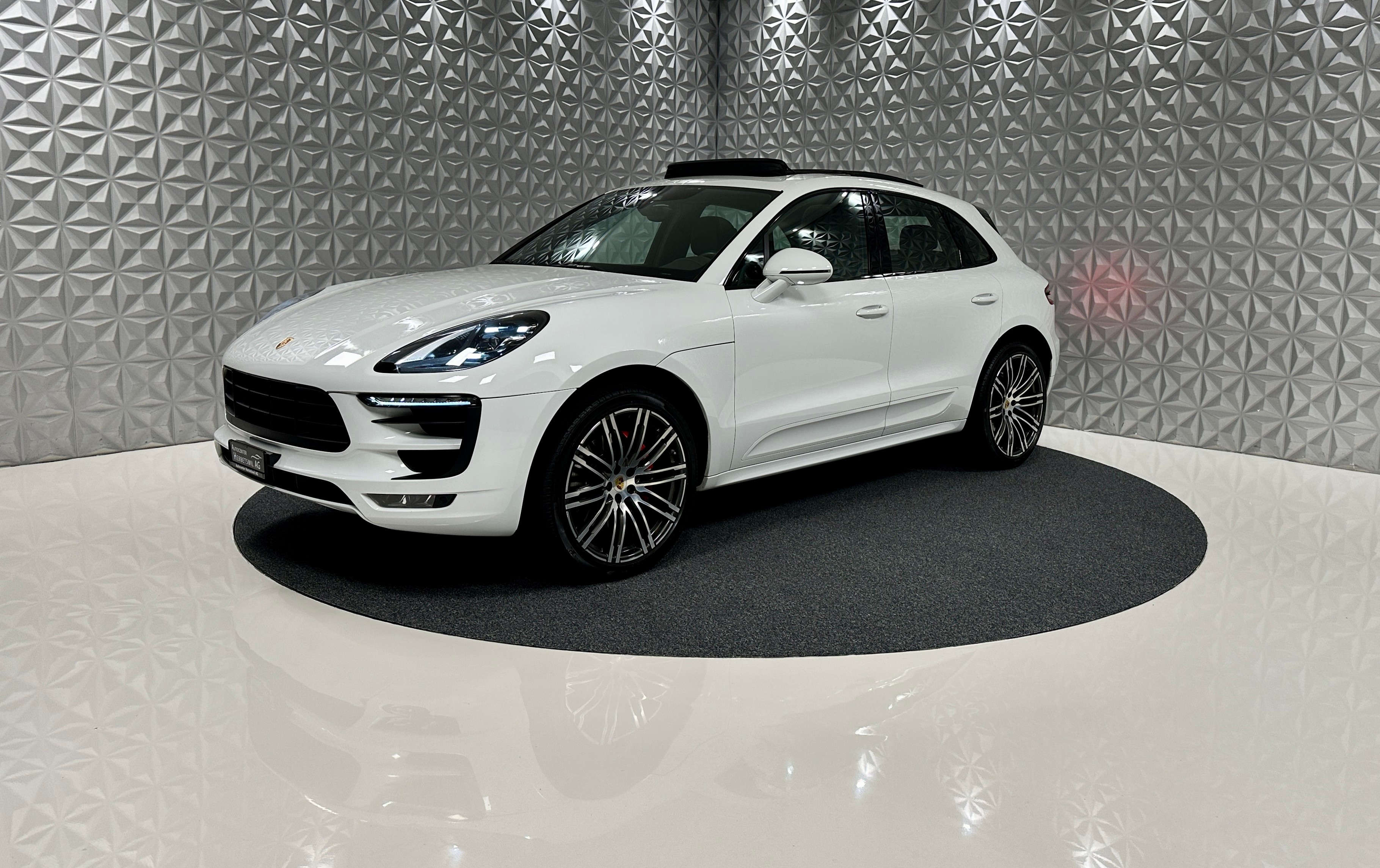 PORSCHE Macan GTS PDK