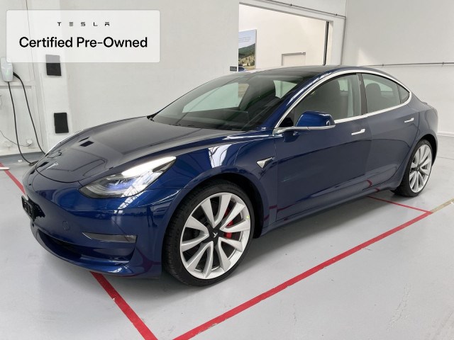 TESLA Model 3 Performance AWD