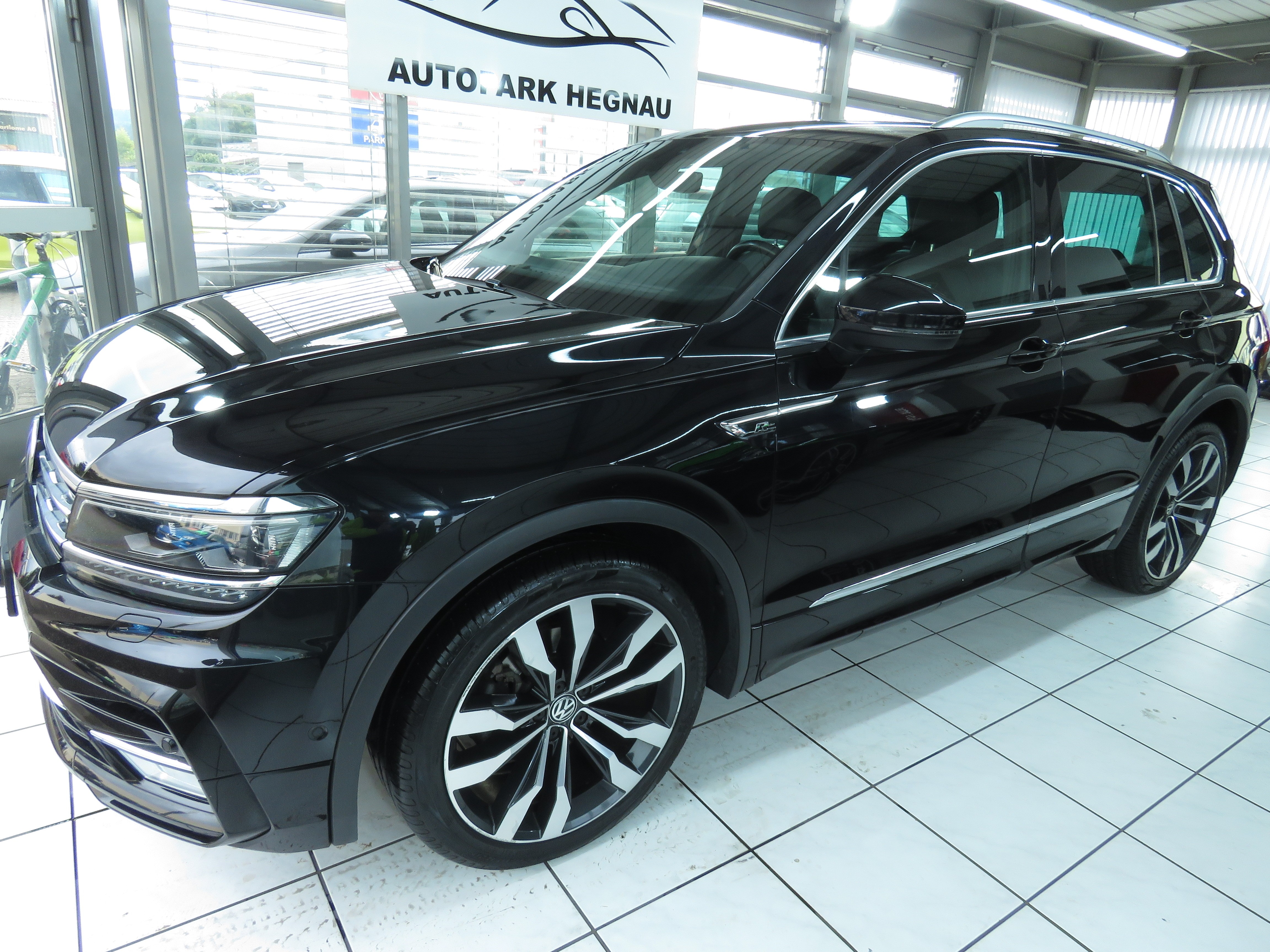 VW Tiguan 2.0 TDI SCR Highline 4-Motion DSG (Automat)