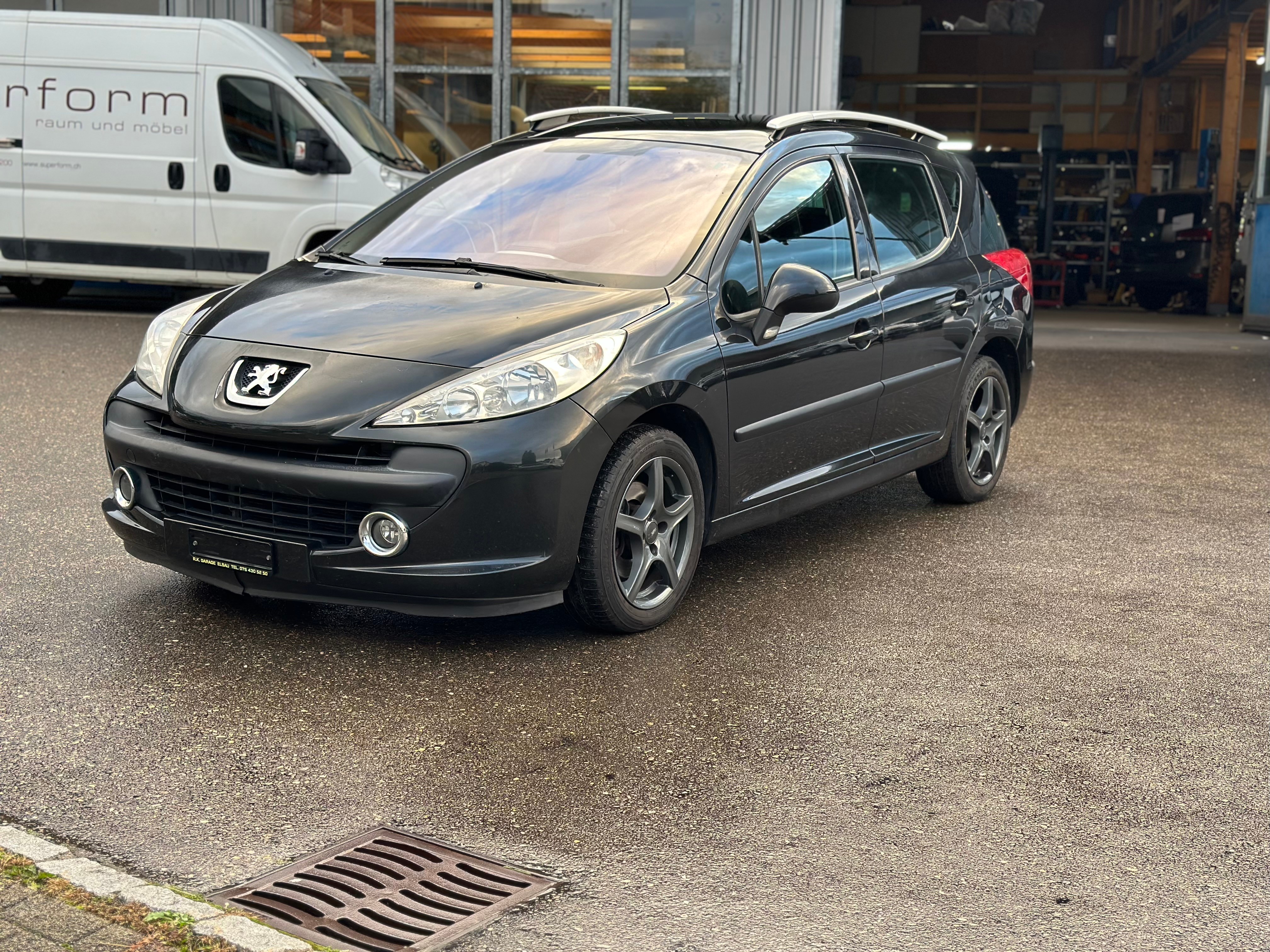 PEUGEOT 207