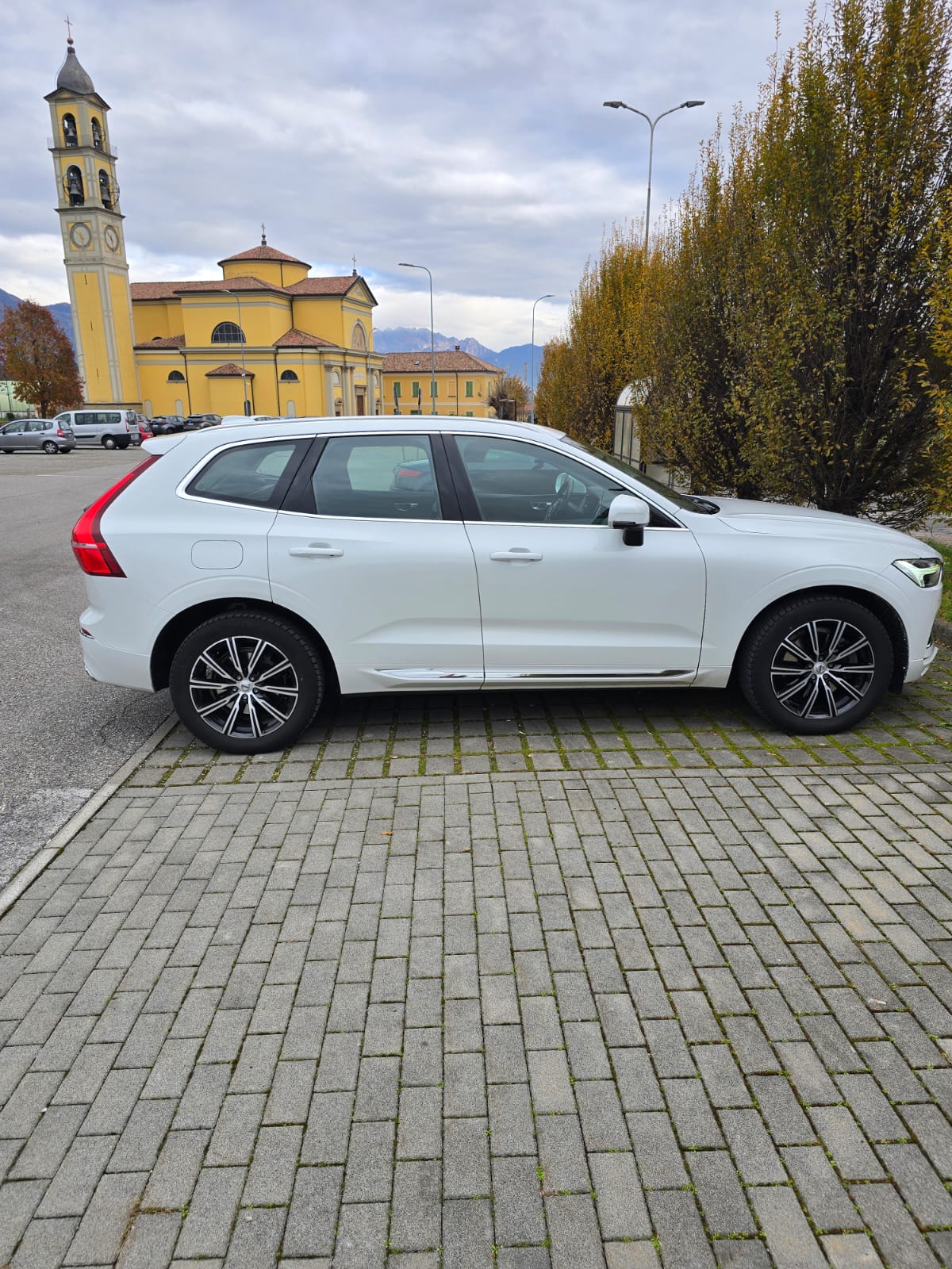 VOLVO XC60 B4 Diesel Mild Hybrid AWD Inscription Geartronic