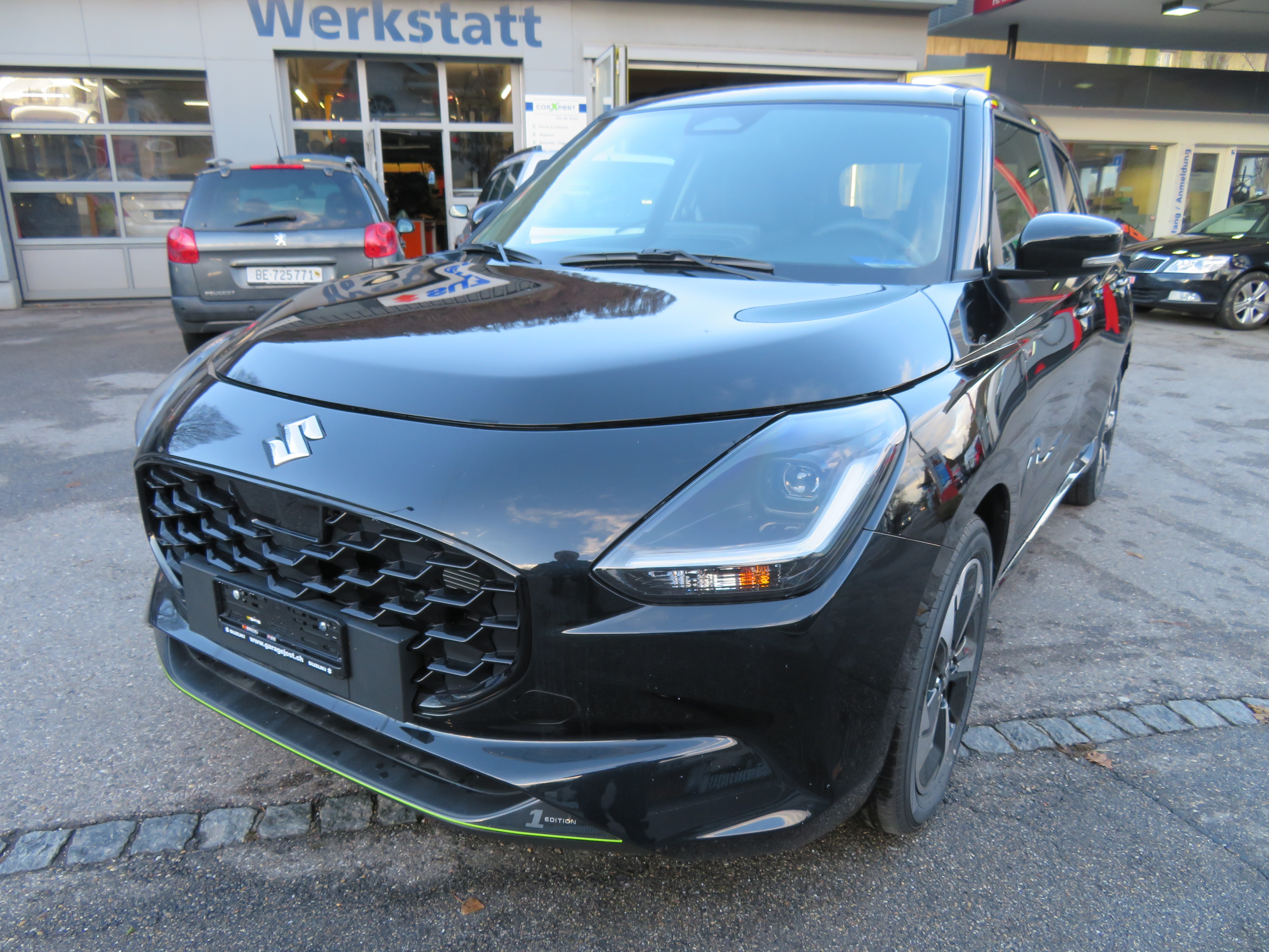 SUZUKI Swift 1.2 1st Edition Top Hybrid CVT