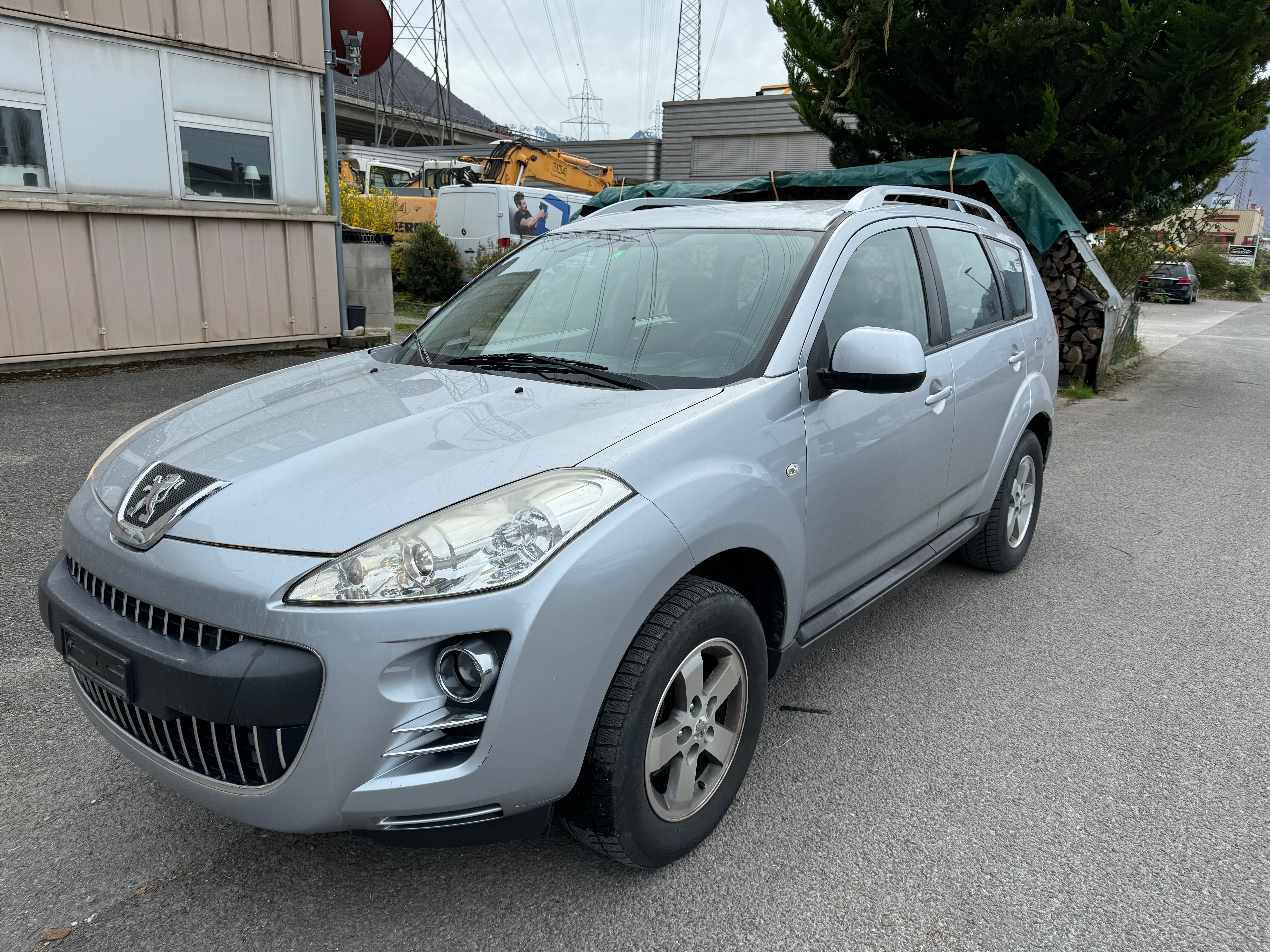 PEUGEOT 4007 2.2 HDi Dynamic